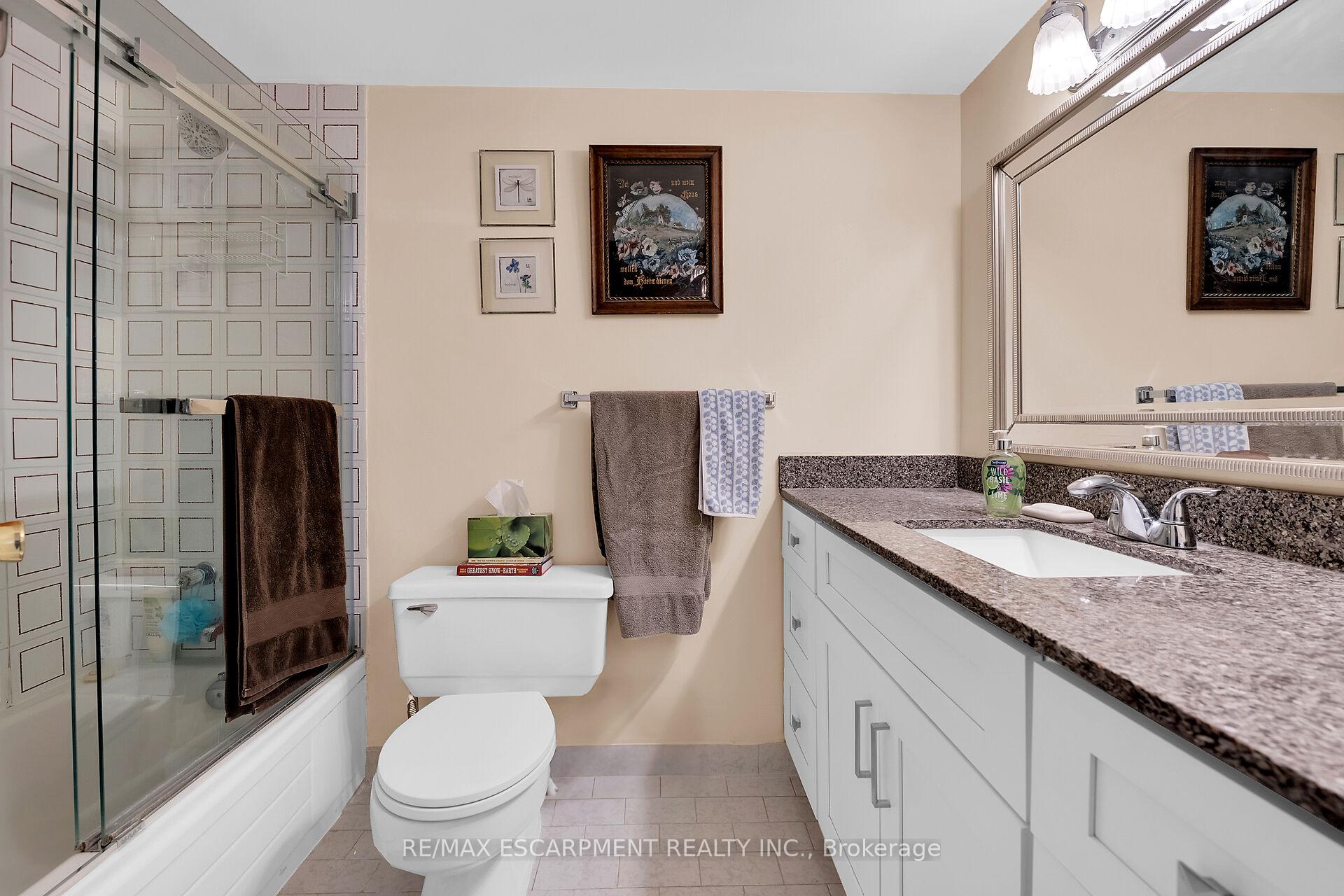 Photo 30 of Unit 1409, 301 Frances Avenue, Hamilton, Stoney Creek — HOMEH
