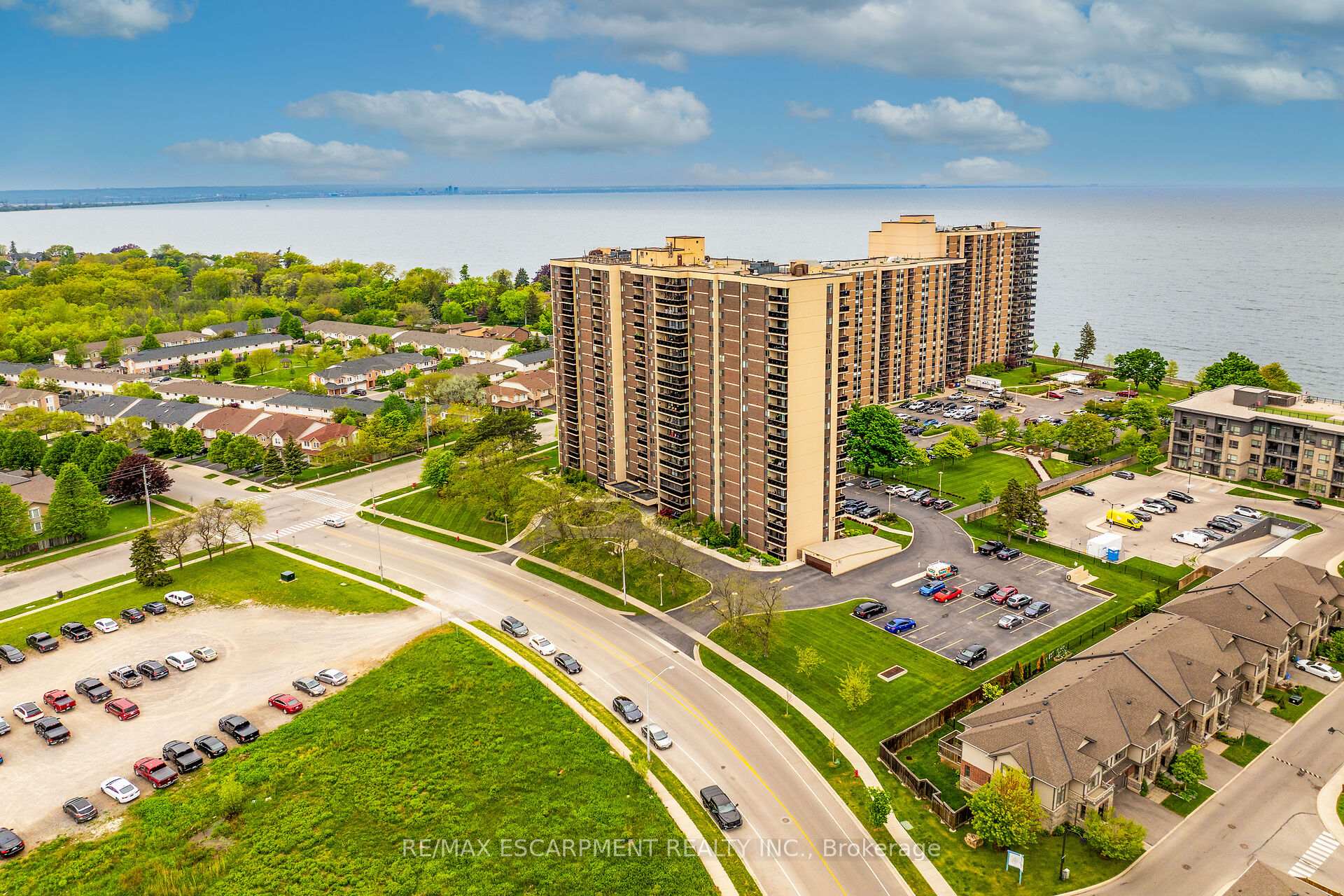 Photo 46 of Unit 1409, 301 Frances Avenue, Hamilton, Stoney Creek — HOMEH