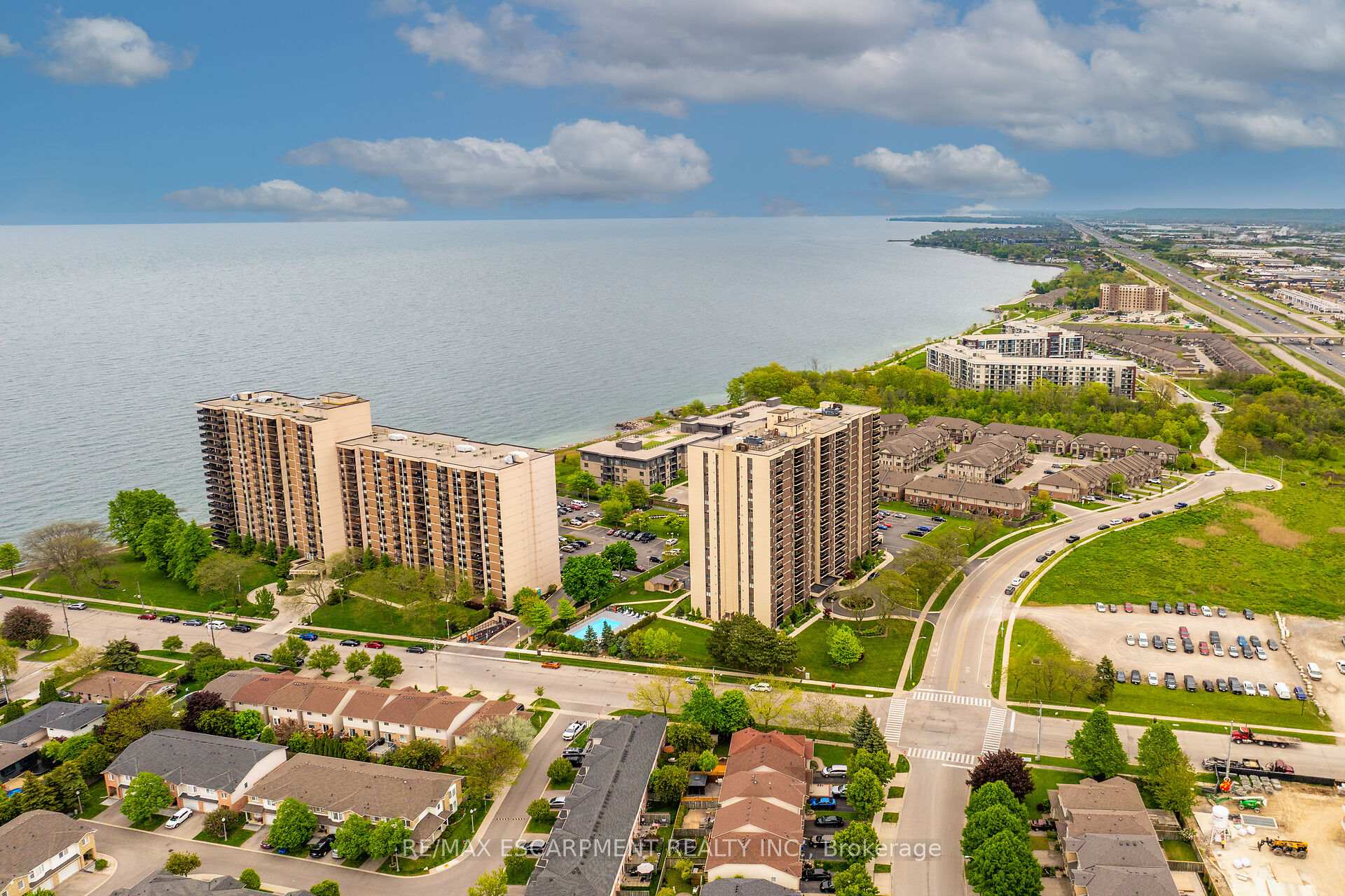 Photo 48 of Unit 1409, 301 Frances Avenue, Hamilton, Stoney Creek — HOMEH