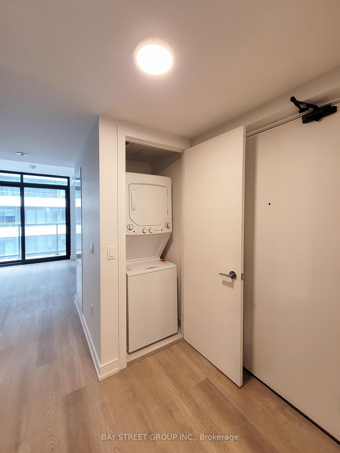 Photo 5 of Unit 525, 1 Jarvis Street, Hamilton, Beasley — HOMEH