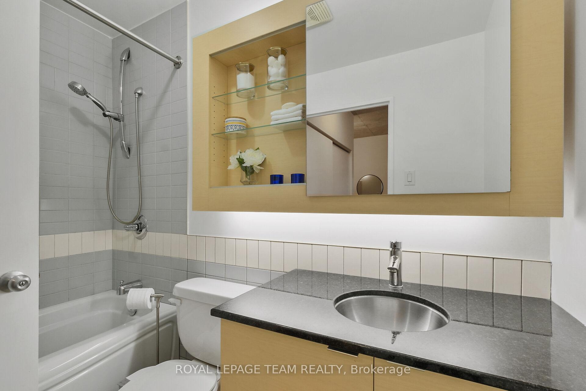 Photo 12 of Unit 1213, 324 Laurier Avenue W, Ottawa, Ottawa Centre — HOMEH