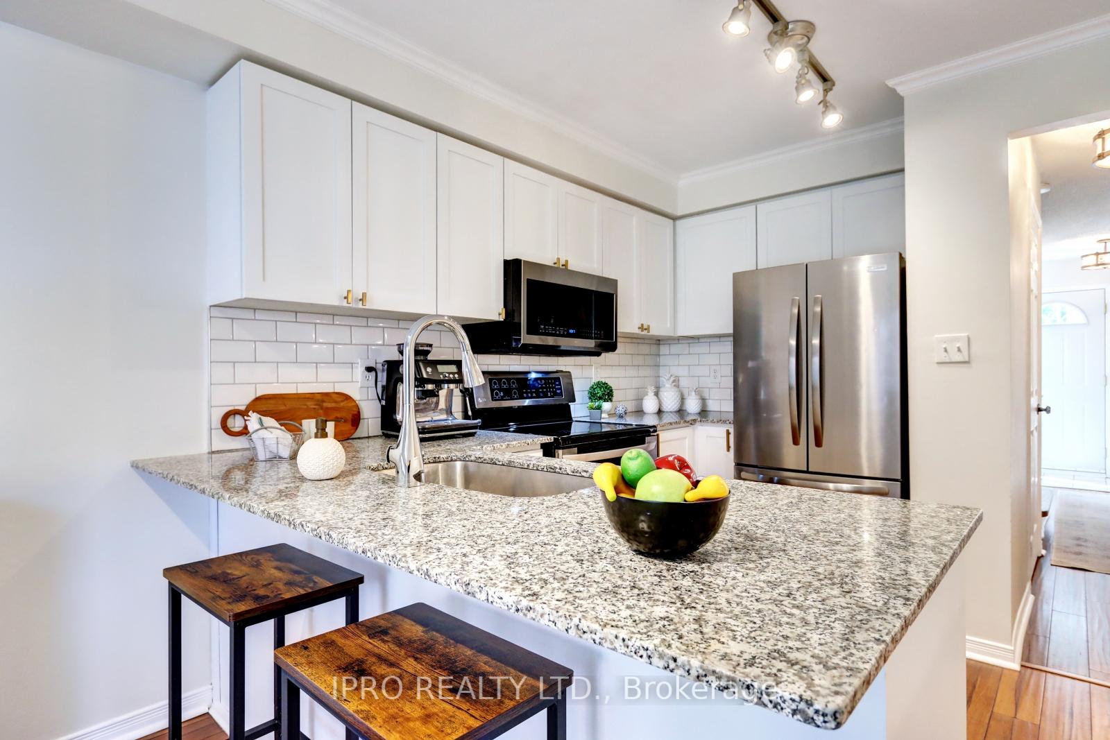 Photo 7 of Unit 28, 7 Davidson Boulevard, Hamilton, Dundas — HOMEH