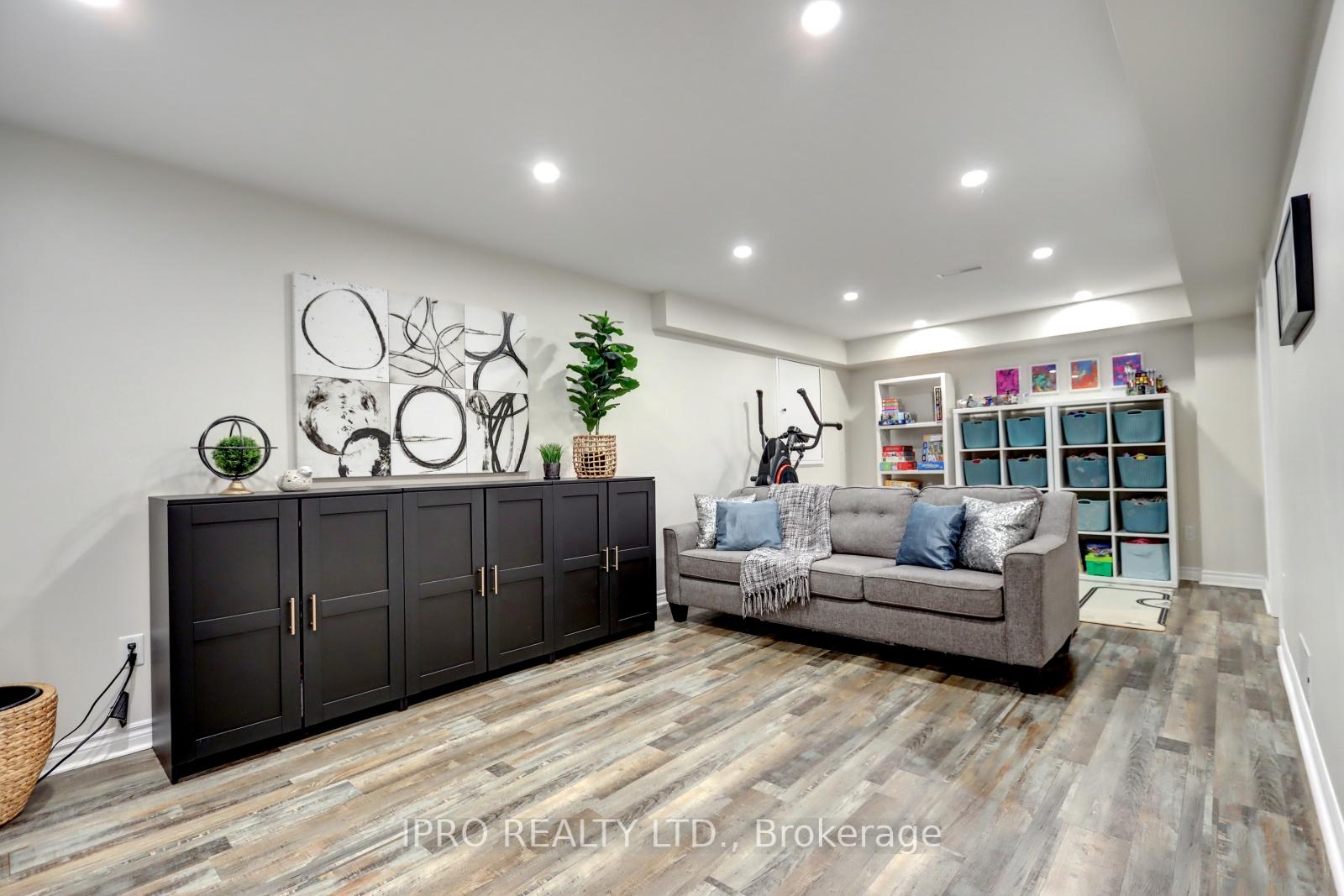 Photo 39 of Unit 28, 7 Davidson Boulevard, Hamilton, Dundas — HOMEH