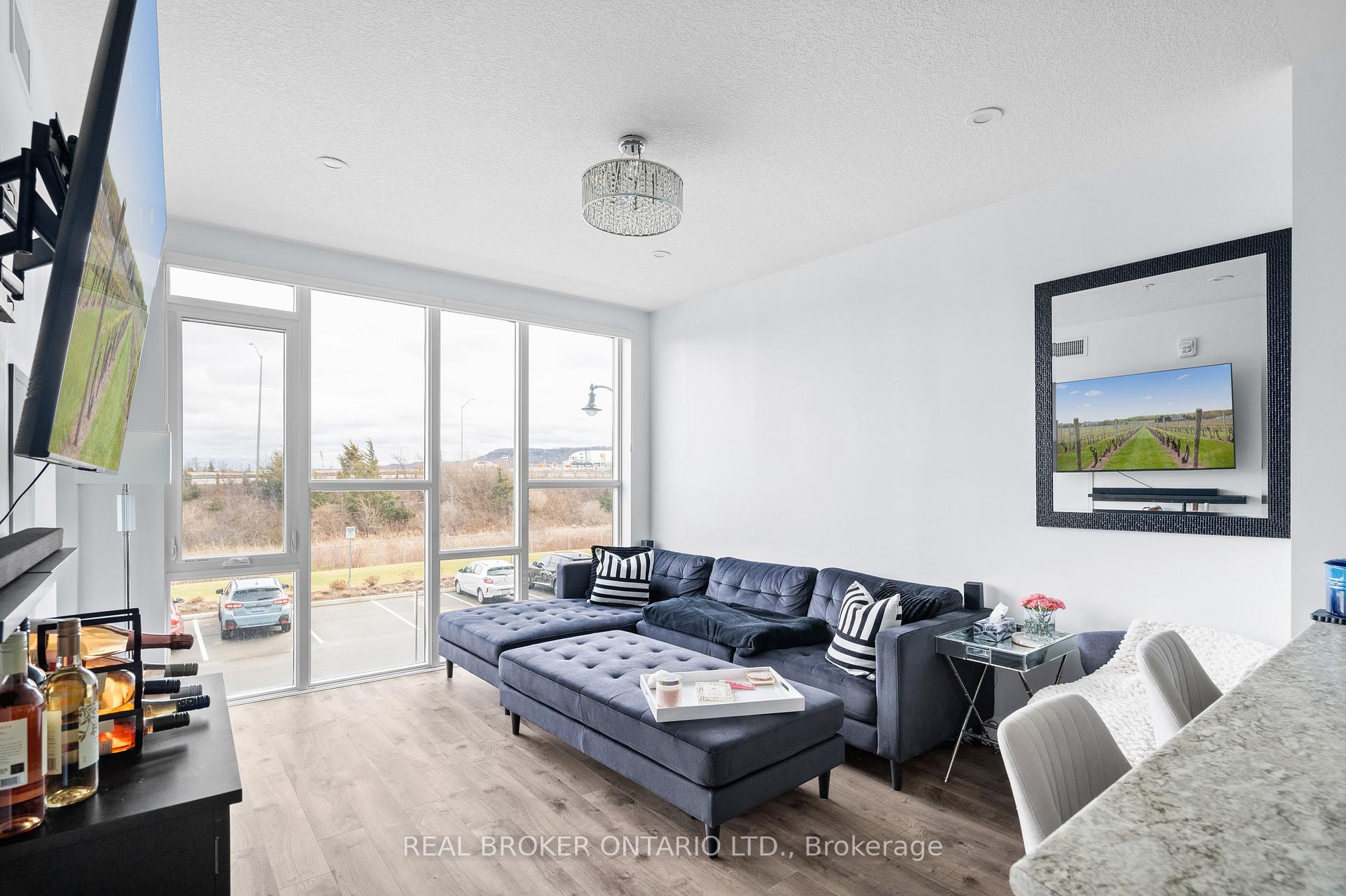 Photo 3 of Unit 219, 16 Concord Place, Grimsby, Grimsby Beach — HOMEH