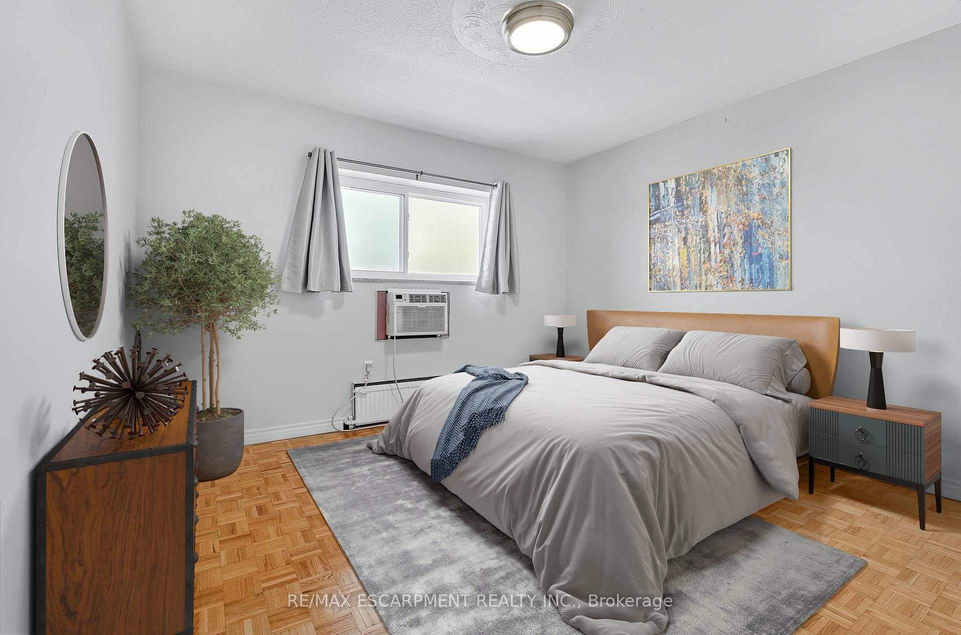 Photo 16 of Unit 708, 8 Woodman Drive S, Hamilton, Corman — HOMEH