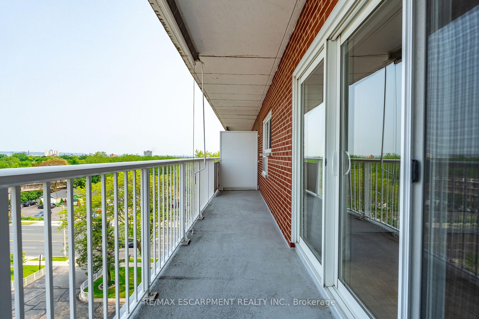 Photo 20 of Unit 708, 8 Woodman Drive S, Hamilton, Corman — HOMEH
