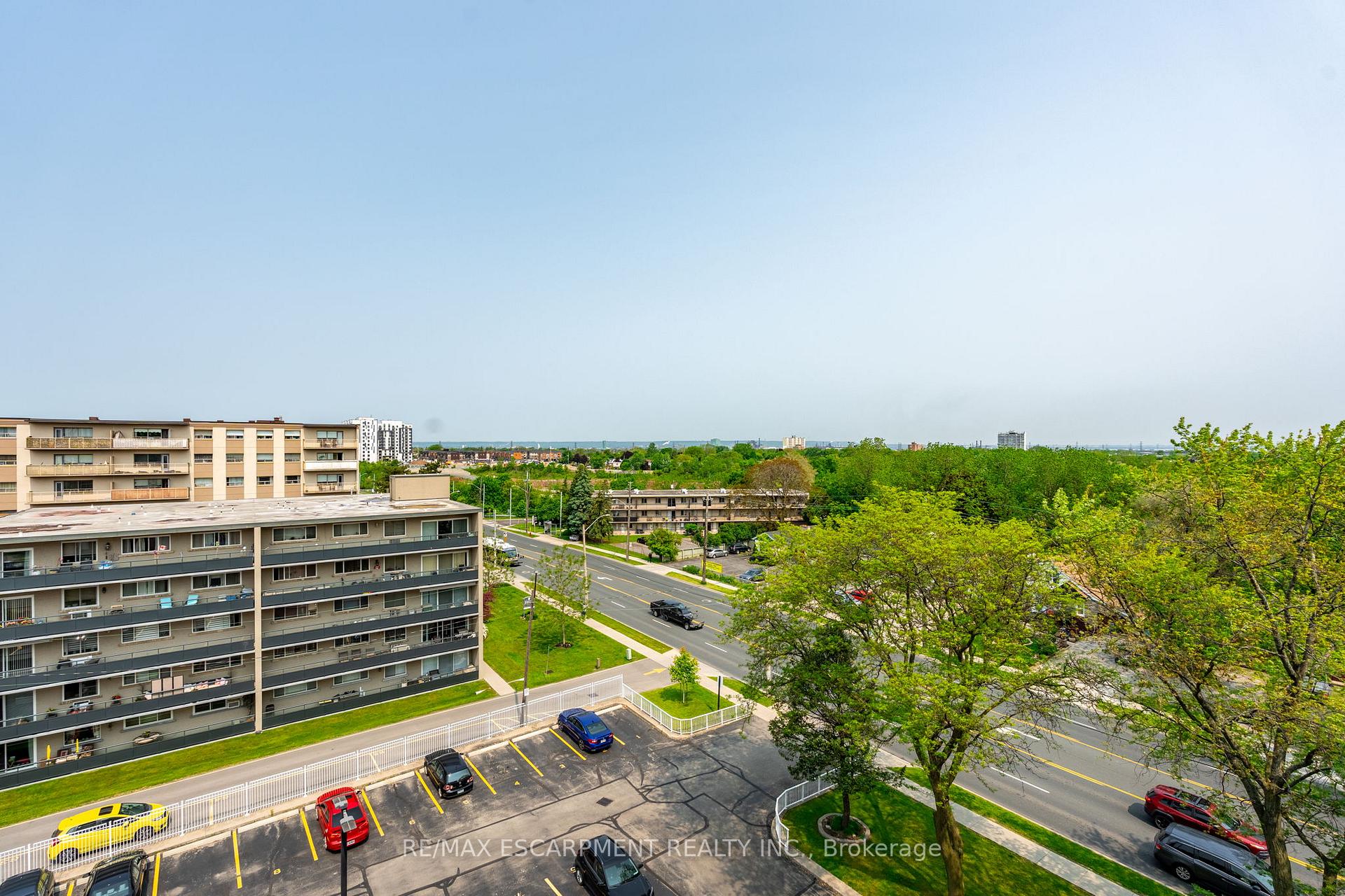 Photo 23 of Unit 708, 8 Woodman Drive S, Hamilton, Corman — HOMEH