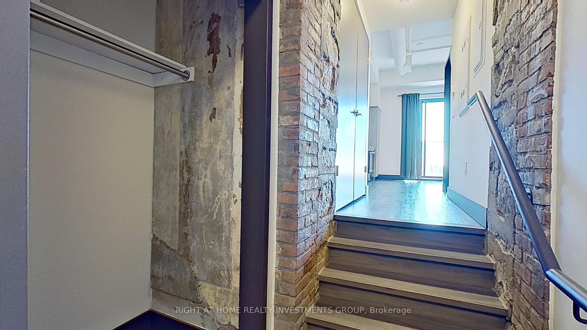 Photo 5 of Unit 306, 121 King Street E, Hamilton, Beasley — HOMEH
