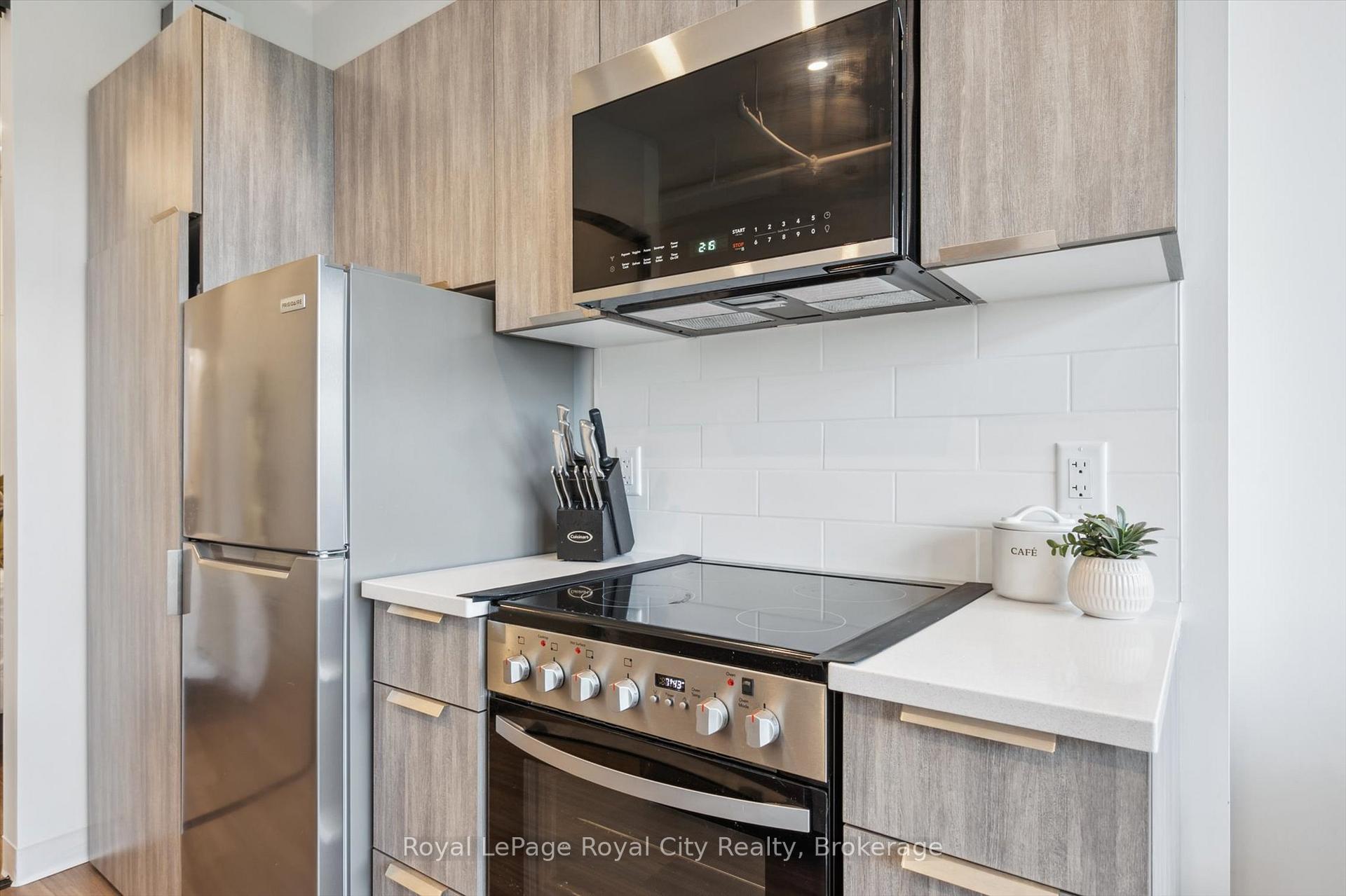 Photo 13 of Unit 522, 120 Huron Street, Guelph, St. Patrick's Ward — HOMEH