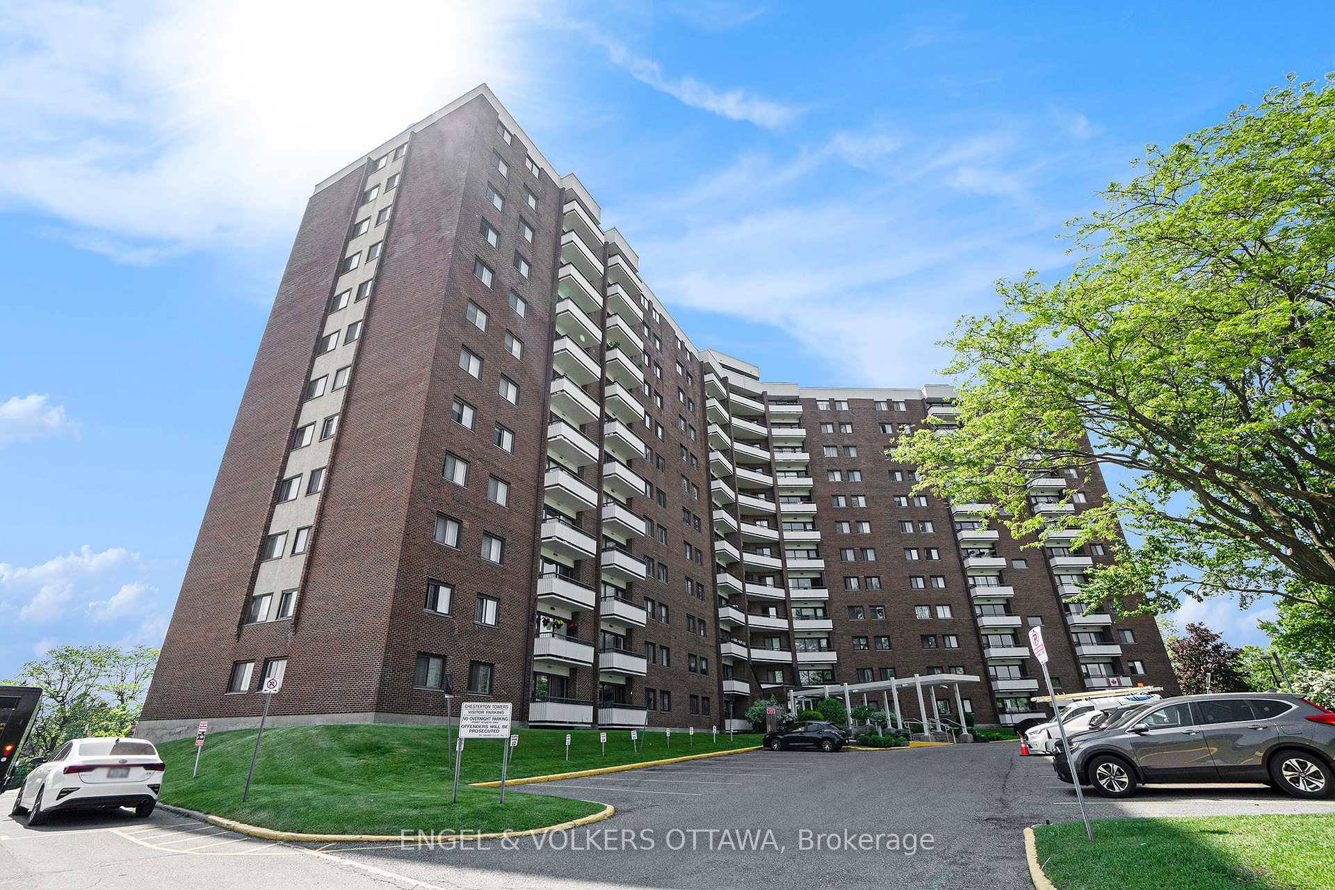 Photo 1 of Unit 817, 20 Chesterton Drive, Ottawa, Borden Farm/Stewart Farm/Carleton Heights/Parkwood Hills — HOMEH