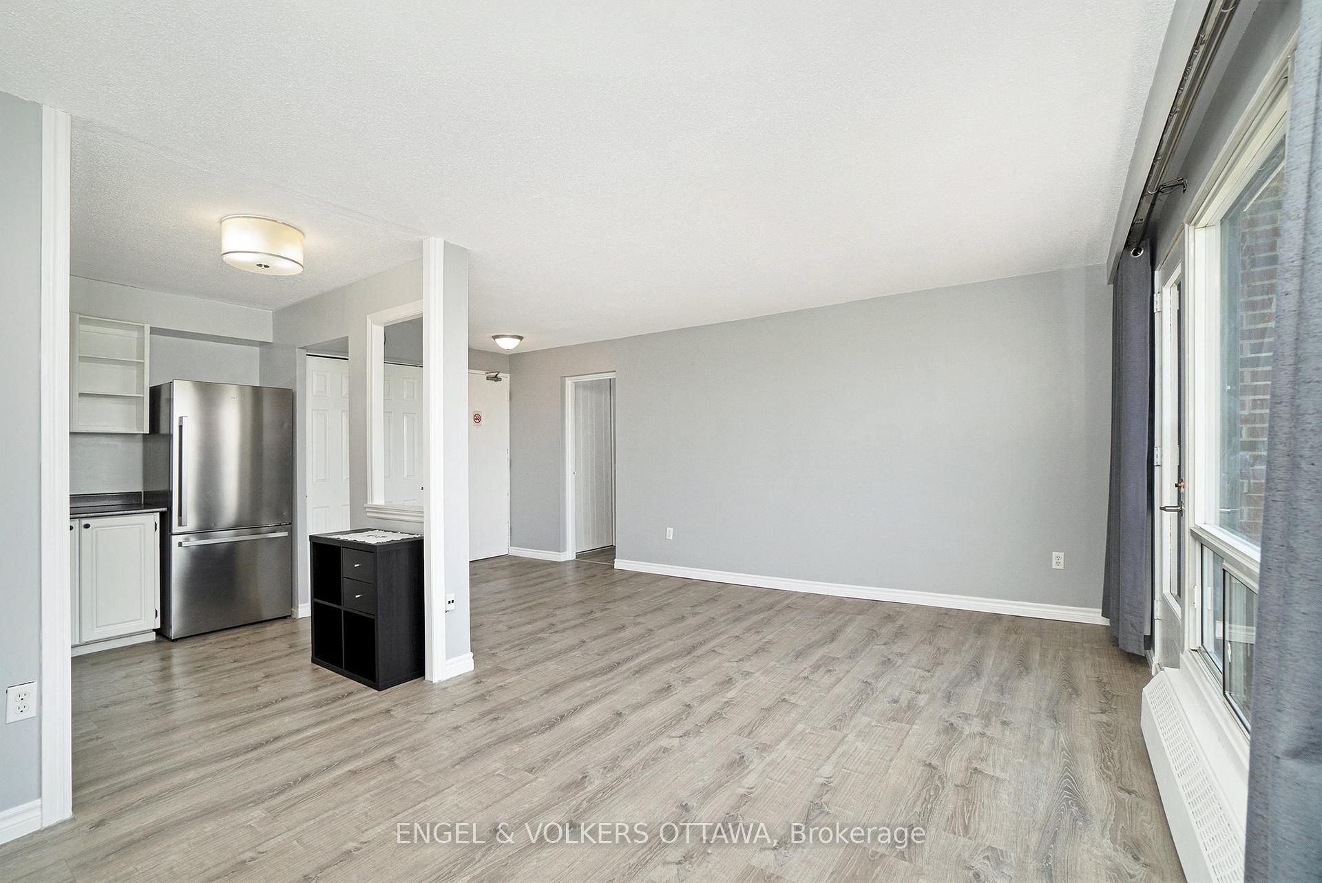 Photo 9 of Unit 817, 20 Chesterton Drive, Ottawa, Borden Farm/Stewart Farm/Carleton Heights/Parkwood Hills — HOMEH