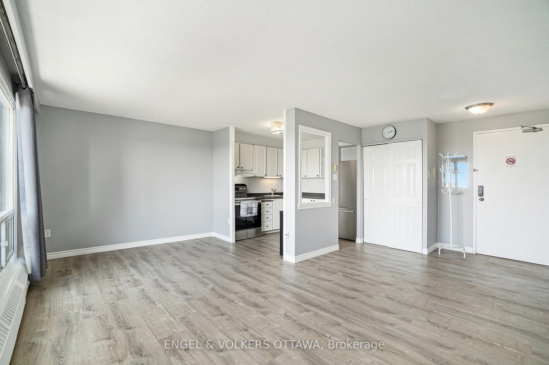 Photo 14 of Unit 817, 20 Chesterton Drive, Ottawa, Borden Farm/Stewart Farm/Carleton Heights/Parkwood Hills — HOMEH
