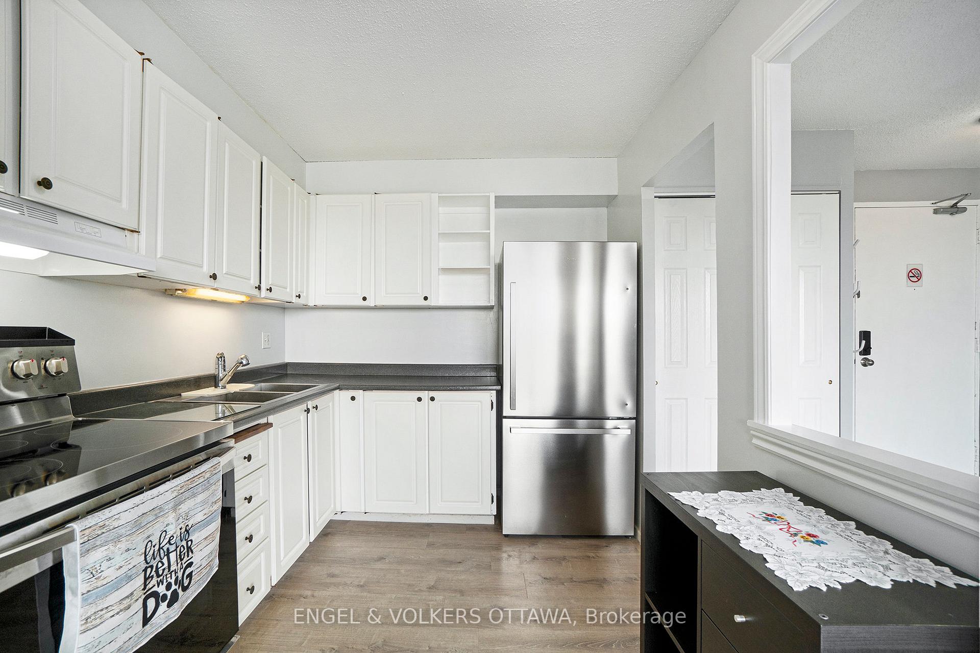 Photo 27 of Unit 817, 20 Chesterton Drive, Ottawa, Borden Farm/Stewart Farm/Carleton Heights/Parkwood Hills — HOMEH