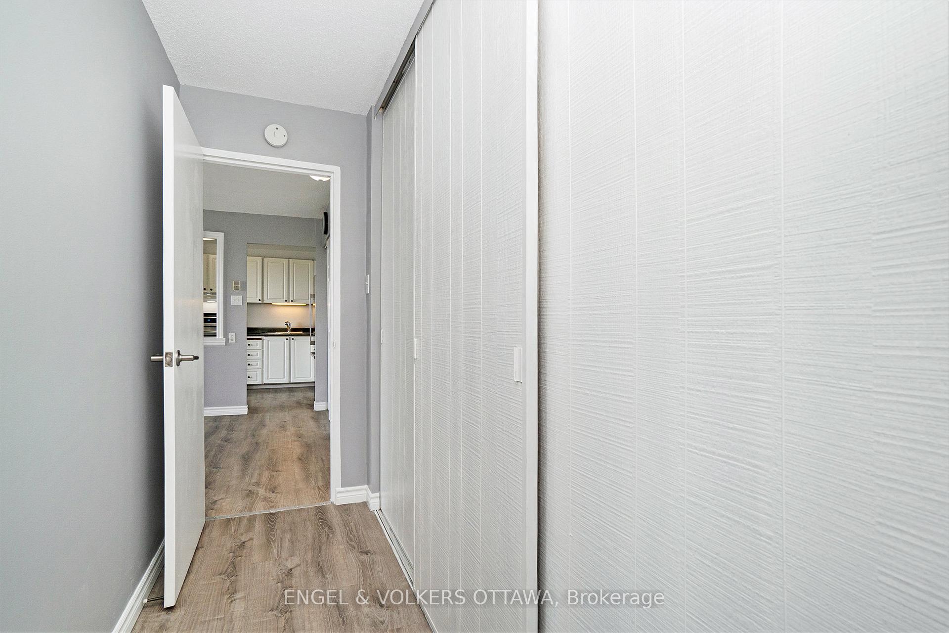Photo 17 of Unit 817, 20 Chesterton Drive, Ottawa, Borden Farm/Stewart Farm/Carleton Heights/Parkwood Hills — HOMEH