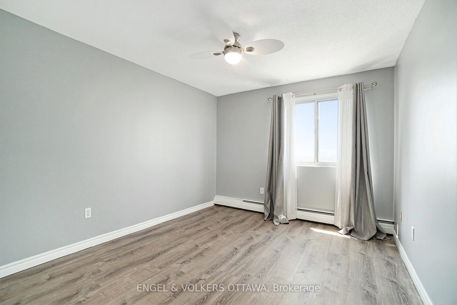 Photo 16 of Unit 817, 20 Chesterton Drive, Ottawa, Borden Farm/Stewart Farm/Carleton Heights/Parkwood Hills — HOMEH