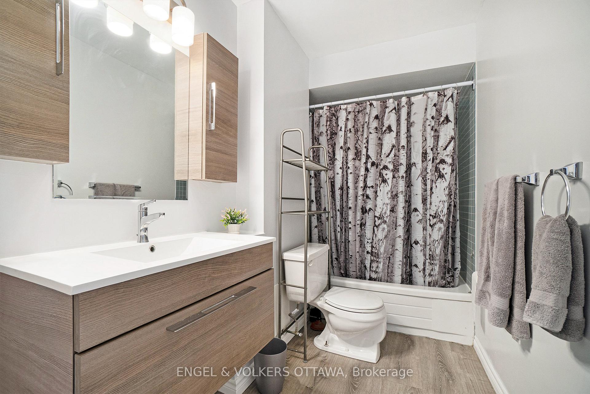 Photo 24 of Unit 817, 20 Chesterton Drive, Ottawa, Borden Farm/Stewart Farm/Carleton Heights/Parkwood Hills — HOMEH
