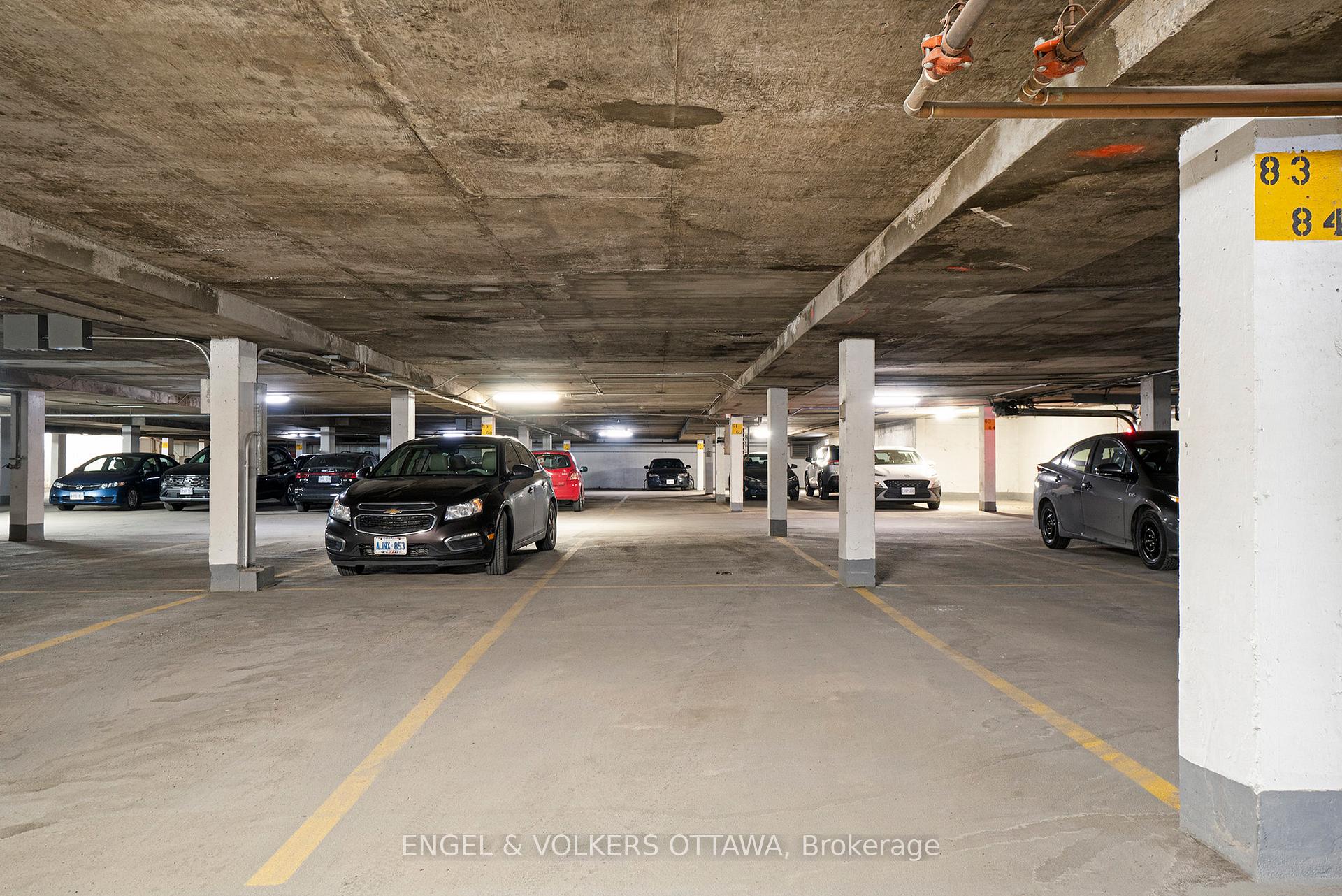 Photo 37 of Unit 817, 20 Chesterton Drive, Ottawa, Borden Farm/Stewart Farm/Carleton Heights/Parkwood Hills — HOMEH