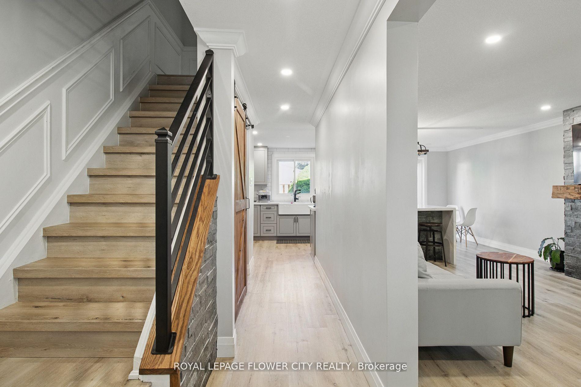 Photo 3 of Unit 129, 151 Gateshead Crescent, Hamilton, Stoney Creek — HOMEH