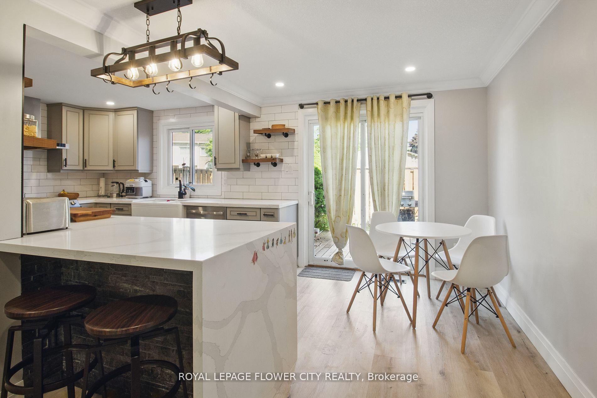 Photo 6 of Unit 129, 151 Gateshead Crescent, Hamilton, Stoney Creek — HOMEH