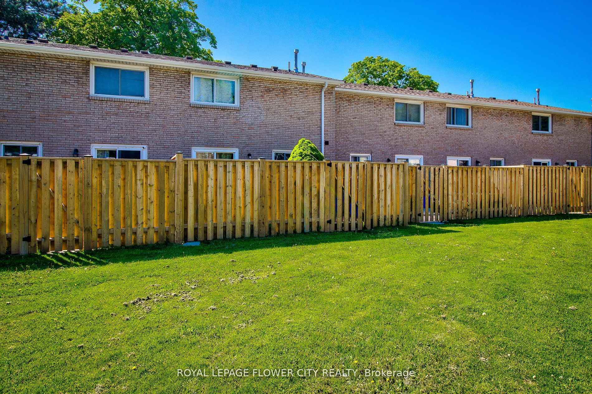Photo 29 of Unit 129, 151 Gateshead Crescent, Hamilton, Stoney Creek — HOMEH