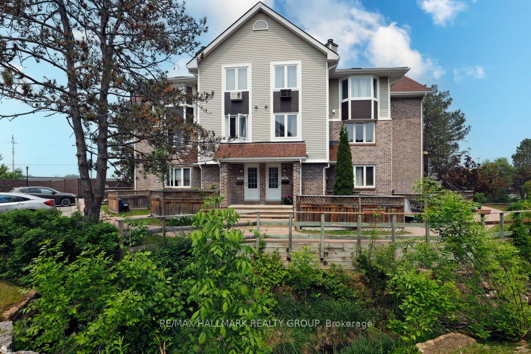Photo 12 of Unit 8, 3 Stonebank Crescent, Ottawa, Westcliffe Estates — HOMEH