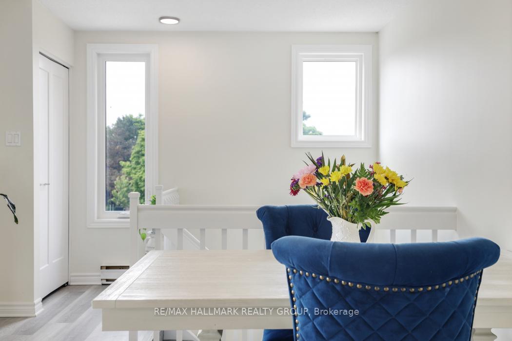 Photo 10 of Unit 8, 3 Stonebank Crescent, Ottawa, Westcliffe Estates — HOMEH