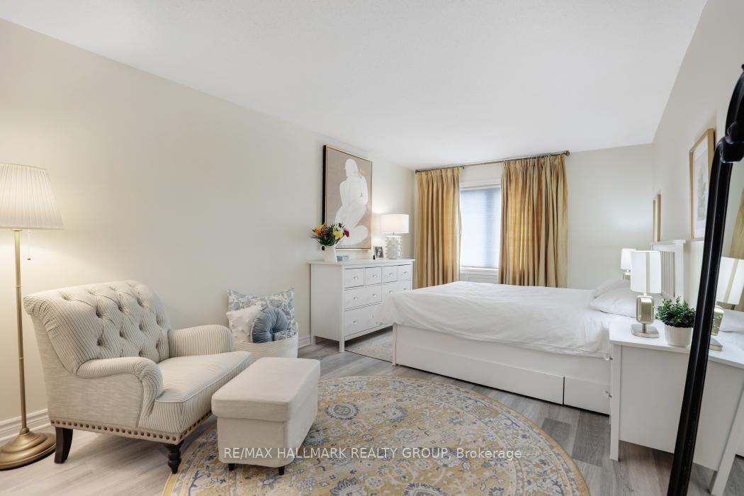 Photo 23 of Unit 8, 3 Stonebank Crescent, Ottawa, Westcliffe Estates — HOMEH