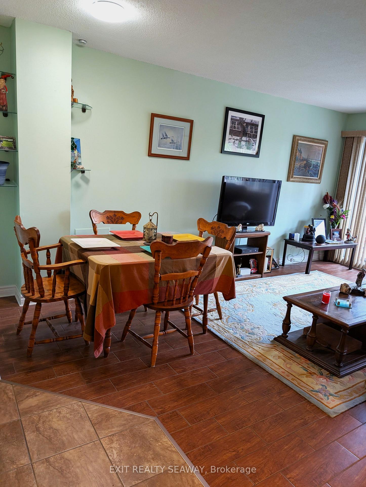 Photo 11 of Unit 406, 308 Second Street E, Cornwall — HOMEH