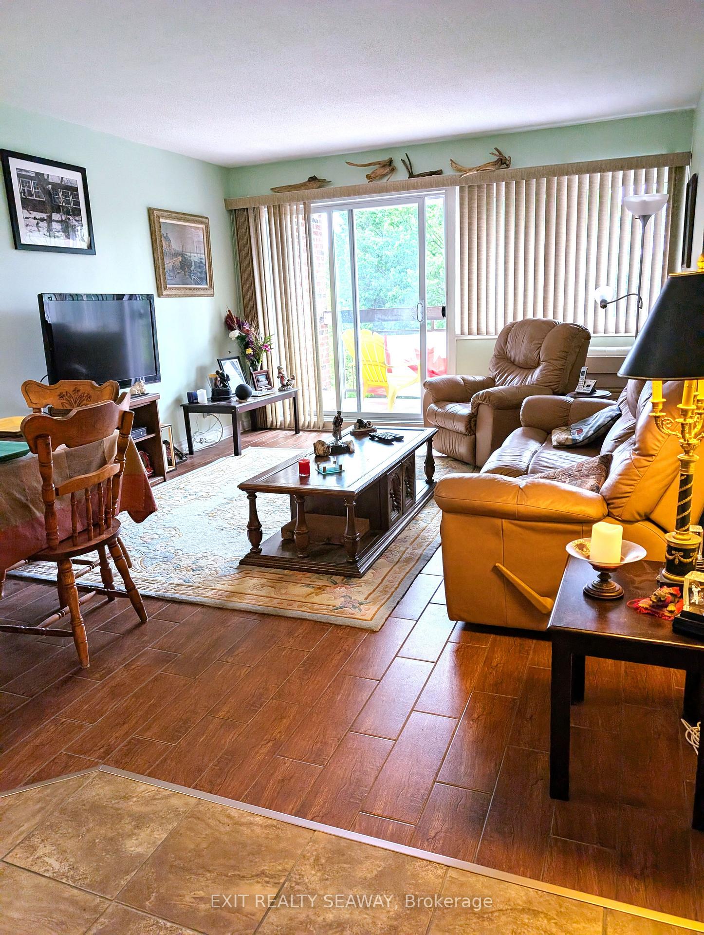 Photo 8 of Unit 406, 308 Second Street E, Cornwall — HOMEH