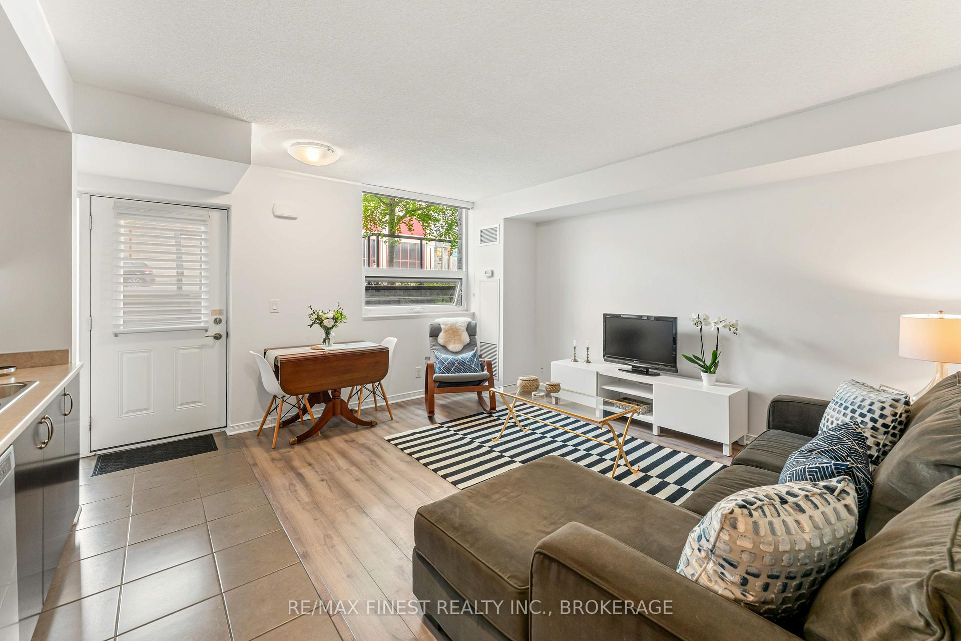 Photo 8 of Unit A5, 121 Queen Street, Kingston, East of Sir John A. Blvd — HOMEH