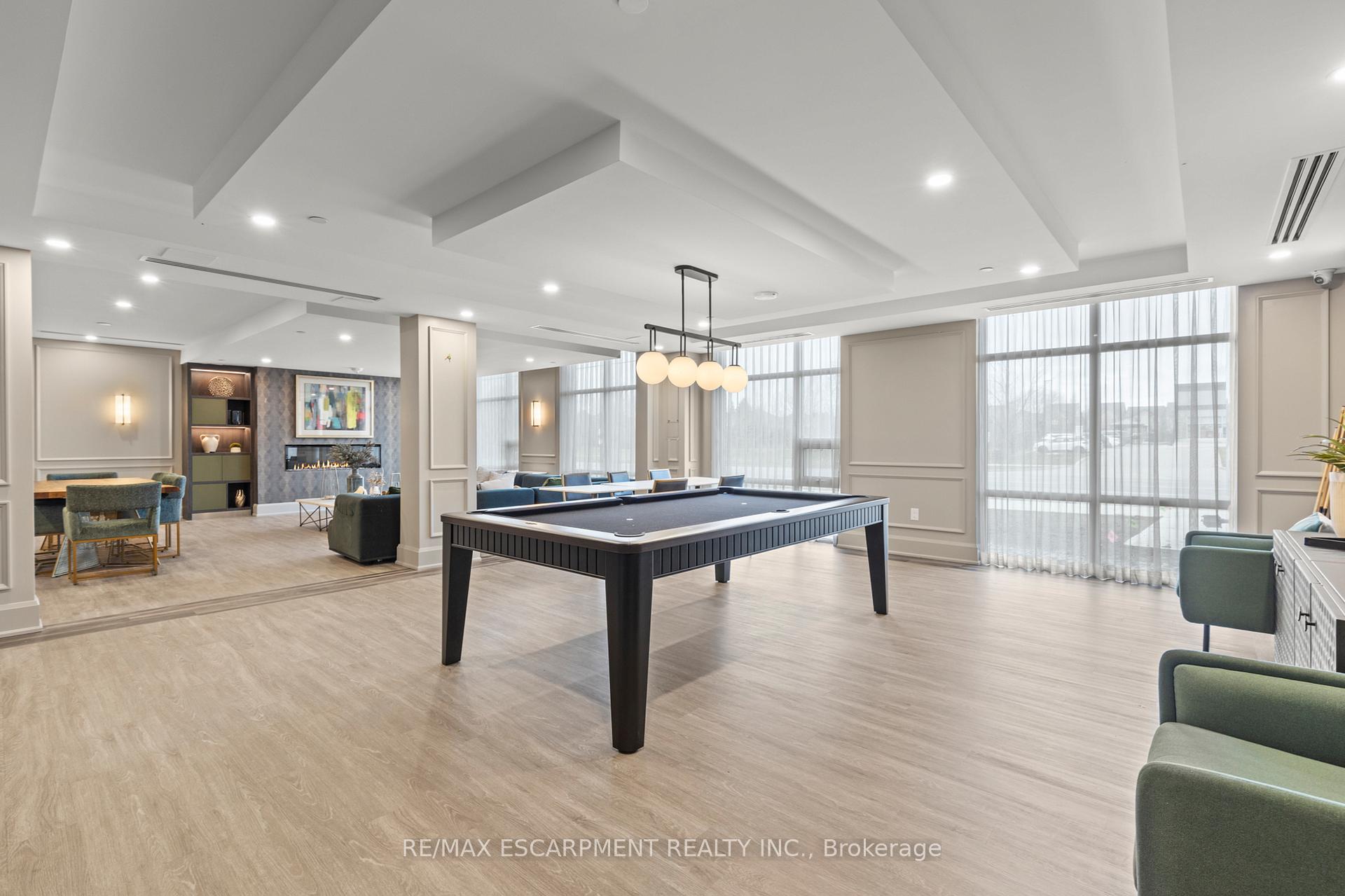 Photo 2 of Unit 433, 460 Dundas Street E, Hamilton, Waterdown — HOMEH