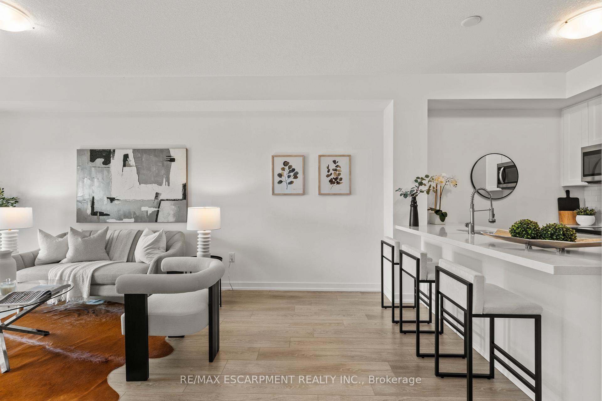 Photo 18 of Unit 433, 460 Dundas Street E, Hamilton, Waterdown — HOMEH