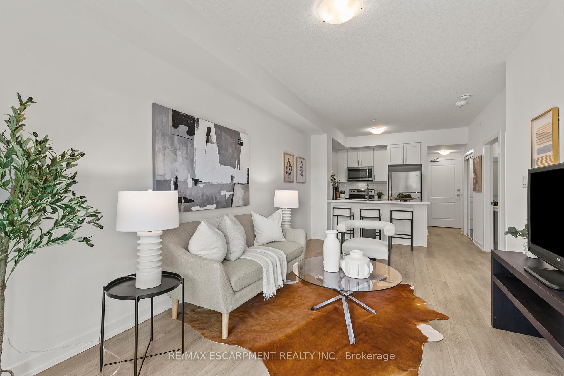 Photo 15 of Unit 433, 460 Dundas Street E, Hamilton, Waterdown — HOMEH