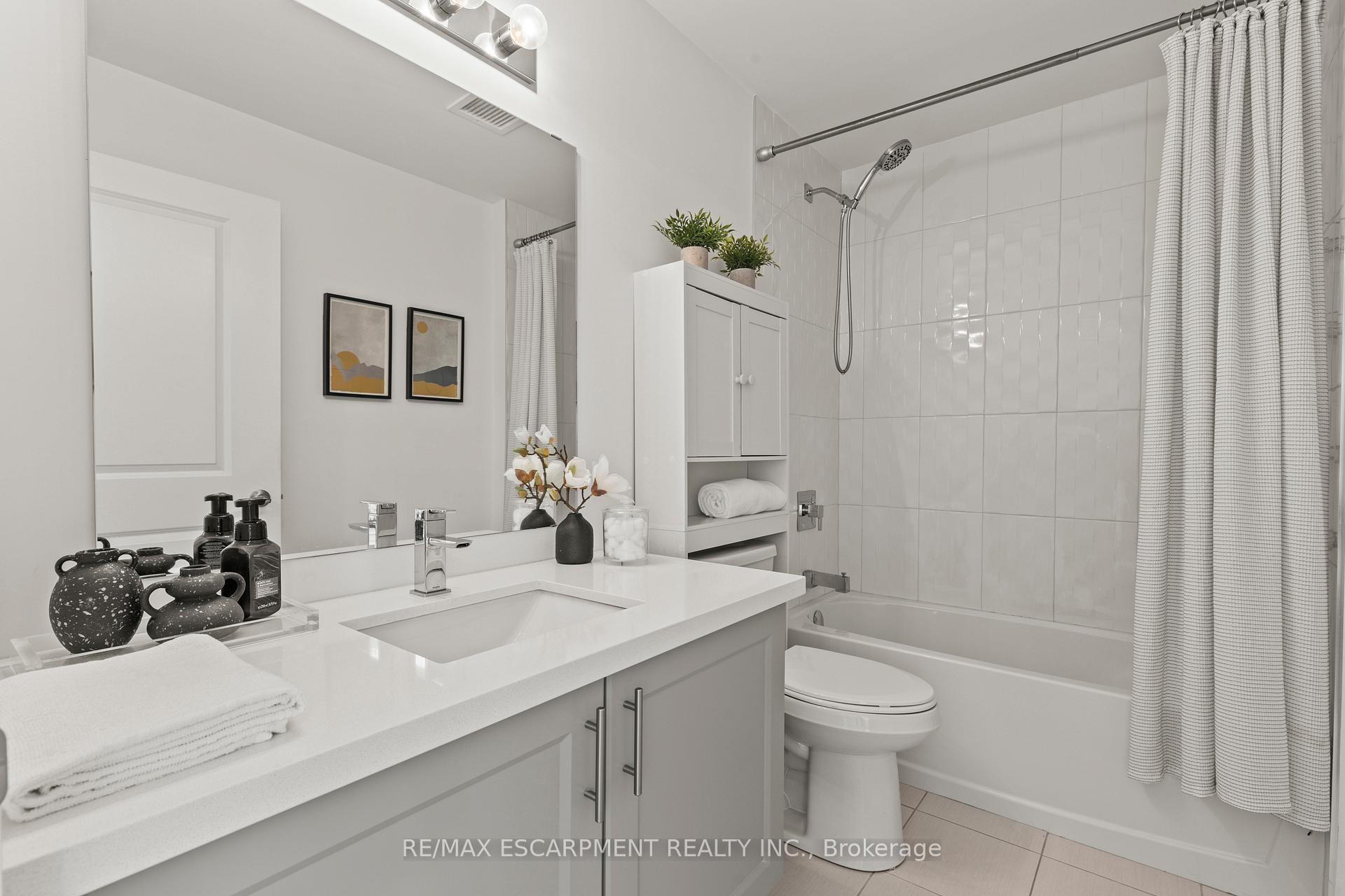 Photo 25 of Unit 433, 460 Dundas Street E, Hamilton, Waterdown — HOMEH