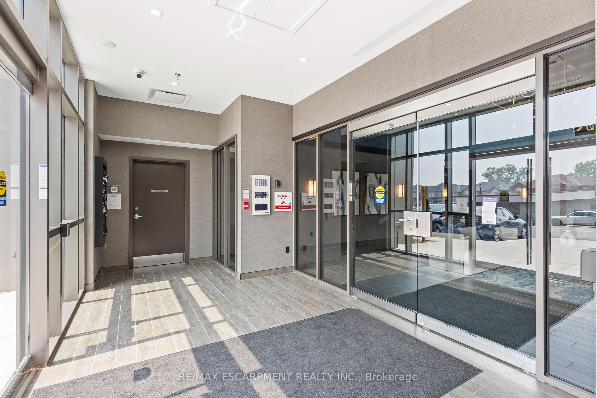 Photo 14 of Unit 433, 460 Dundas Street E, Hamilton, Waterdown — HOMEH