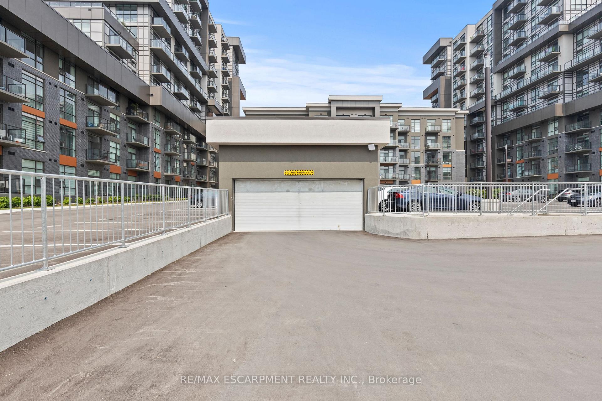 Photo 23 of Unit 433, 460 Dundas Street E, Hamilton, Waterdown — HOMEH