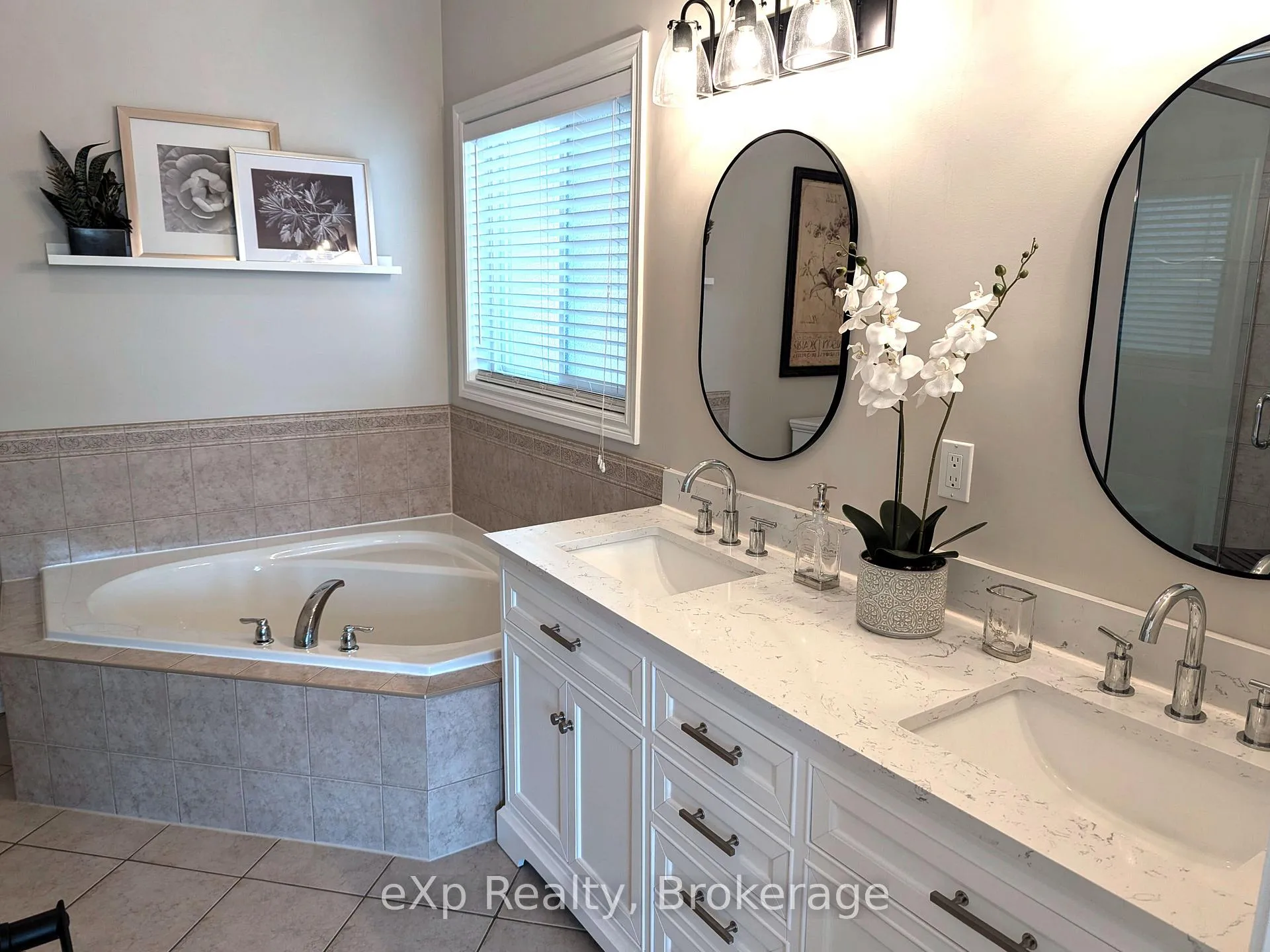 Photo 18 of 93 Vaughan Street, Guelph, Clairfields/Hanlon Business Park — HOMEH