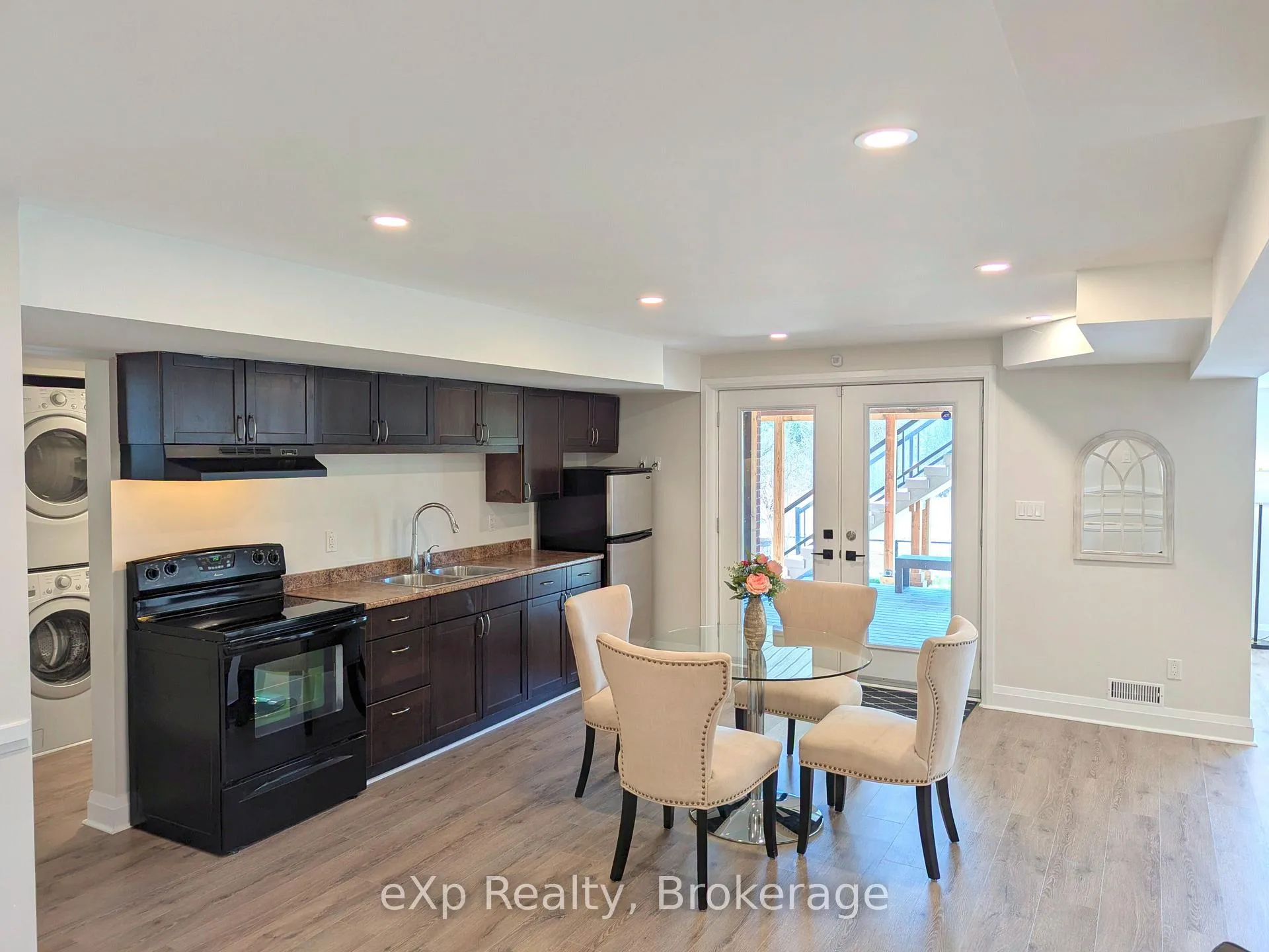 Photo 25 of 93 Vaughan Street, Guelph, Clairfields/Hanlon Business Park — HOMEH