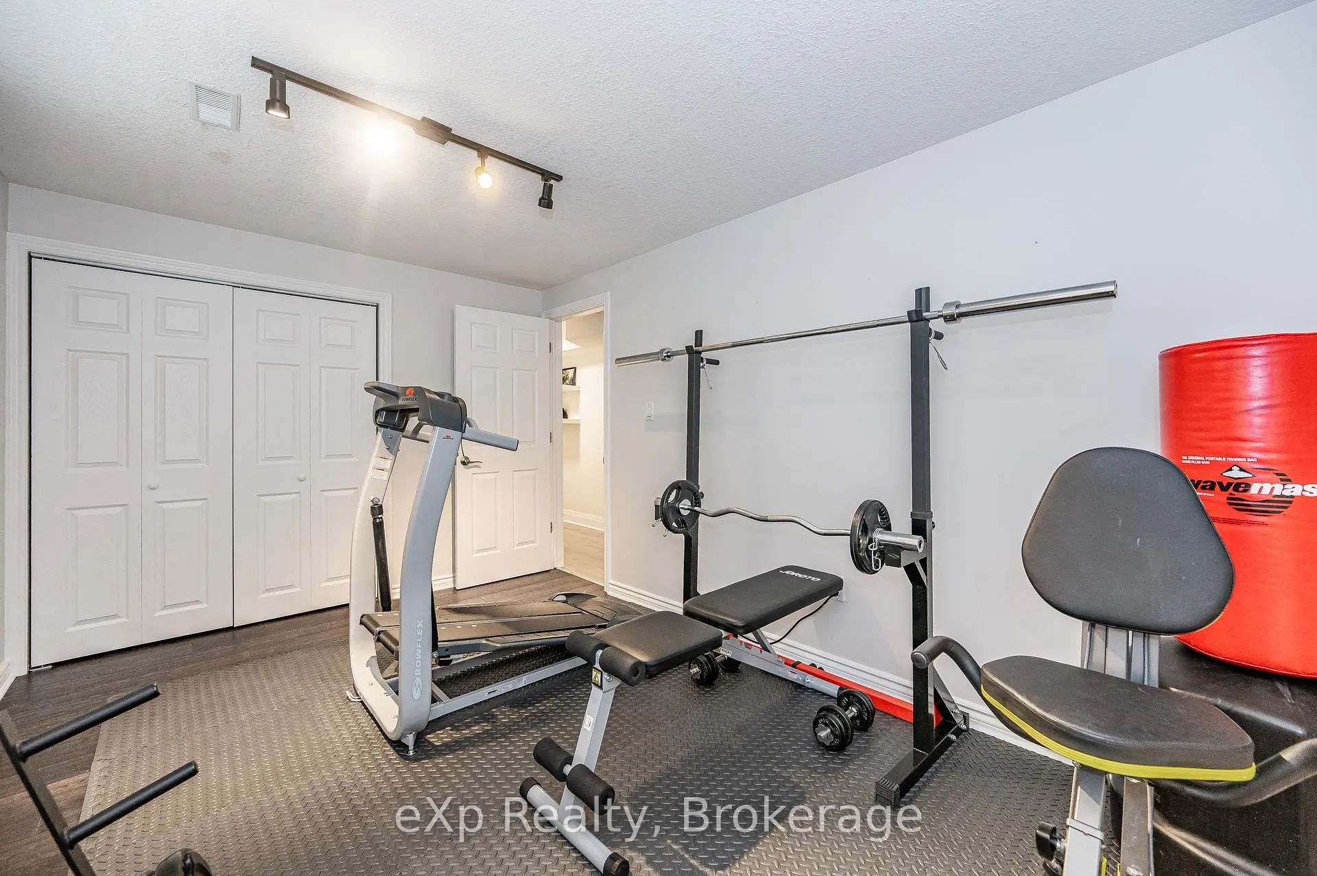 Photo 29 of 93 Vaughan Street, Guelph, Clairfields/Hanlon Business Park — HOMEH