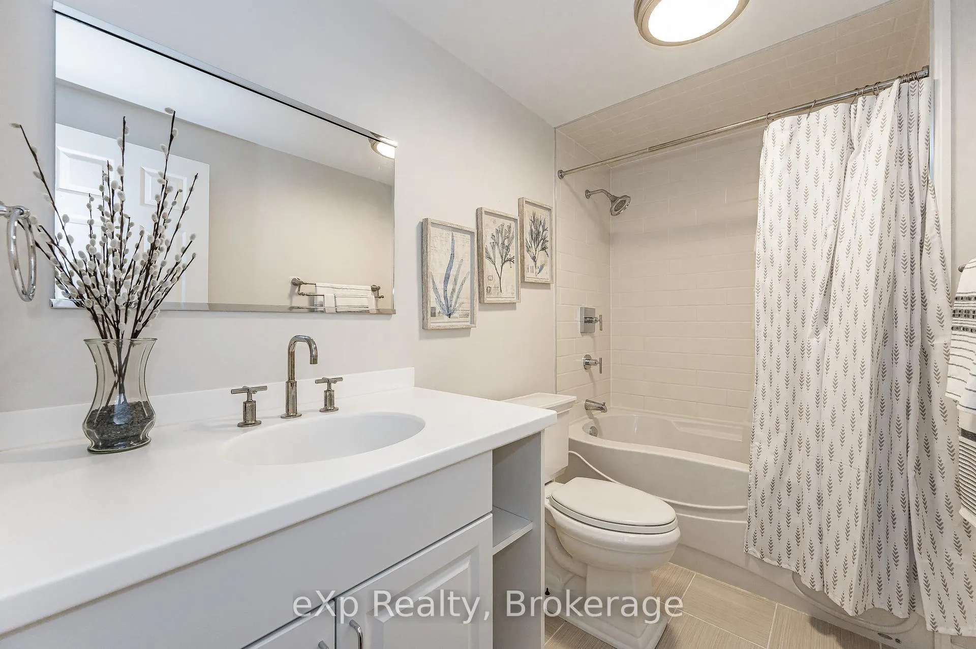 Photo 32 of 93 Vaughan Street, Guelph, Clairfields/Hanlon Business Park — HOMEH