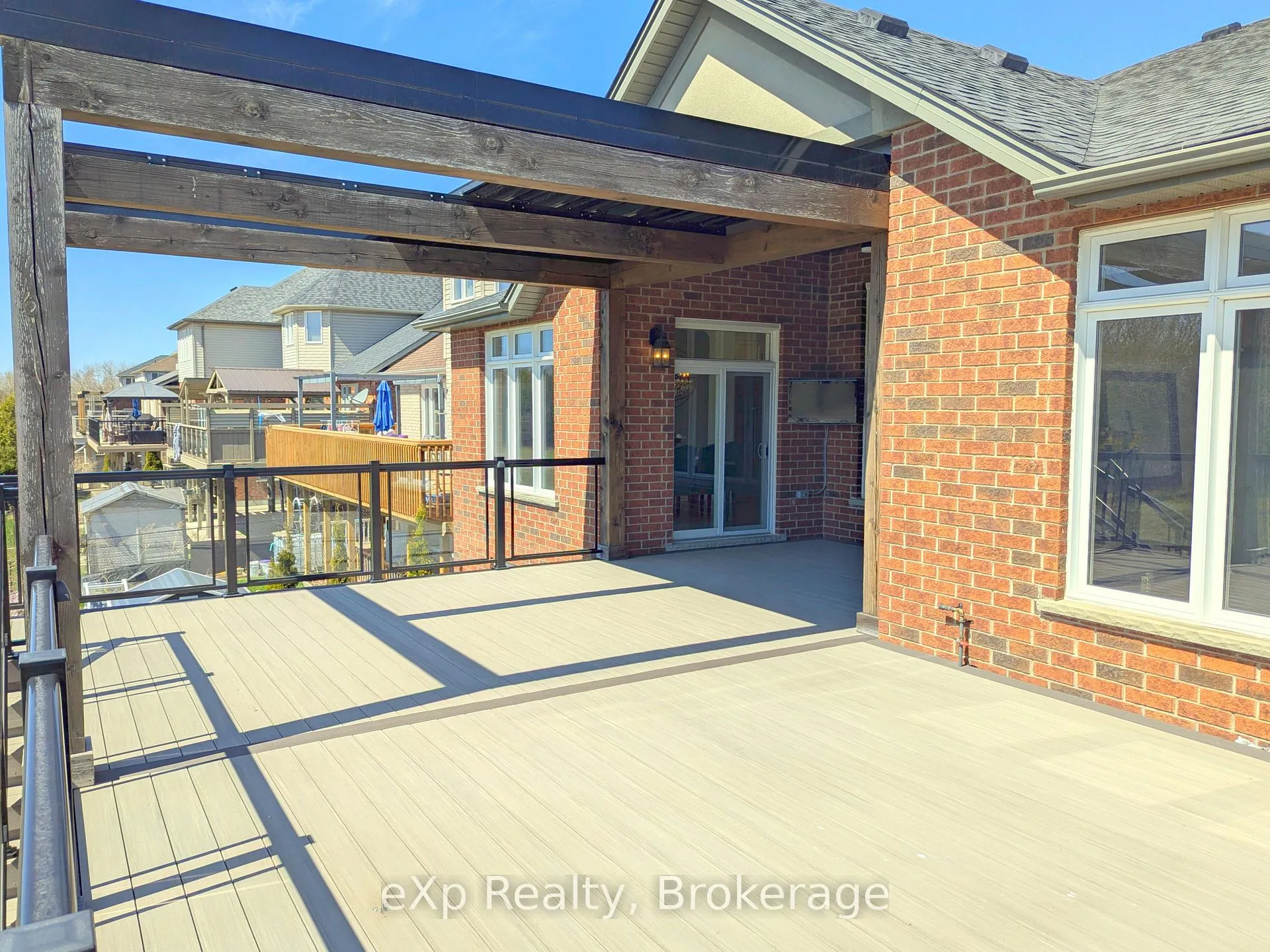Photo 36 of 93 Vaughan Street, Guelph, Clairfields/Hanlon Business Park — HOMEH
