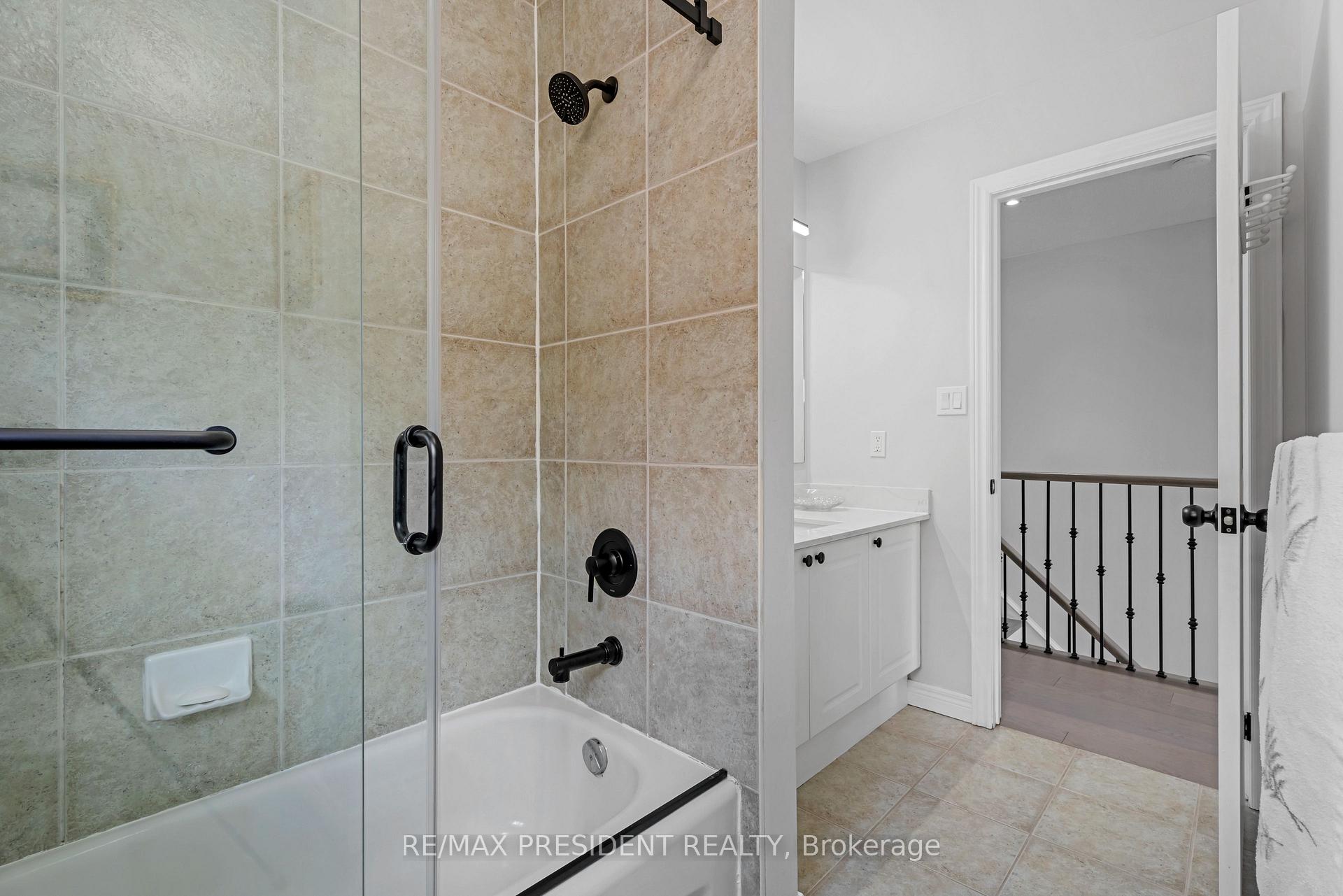 Photo 17 of 5209 Danielle Drive, Burlington, Orchard — HOMEH