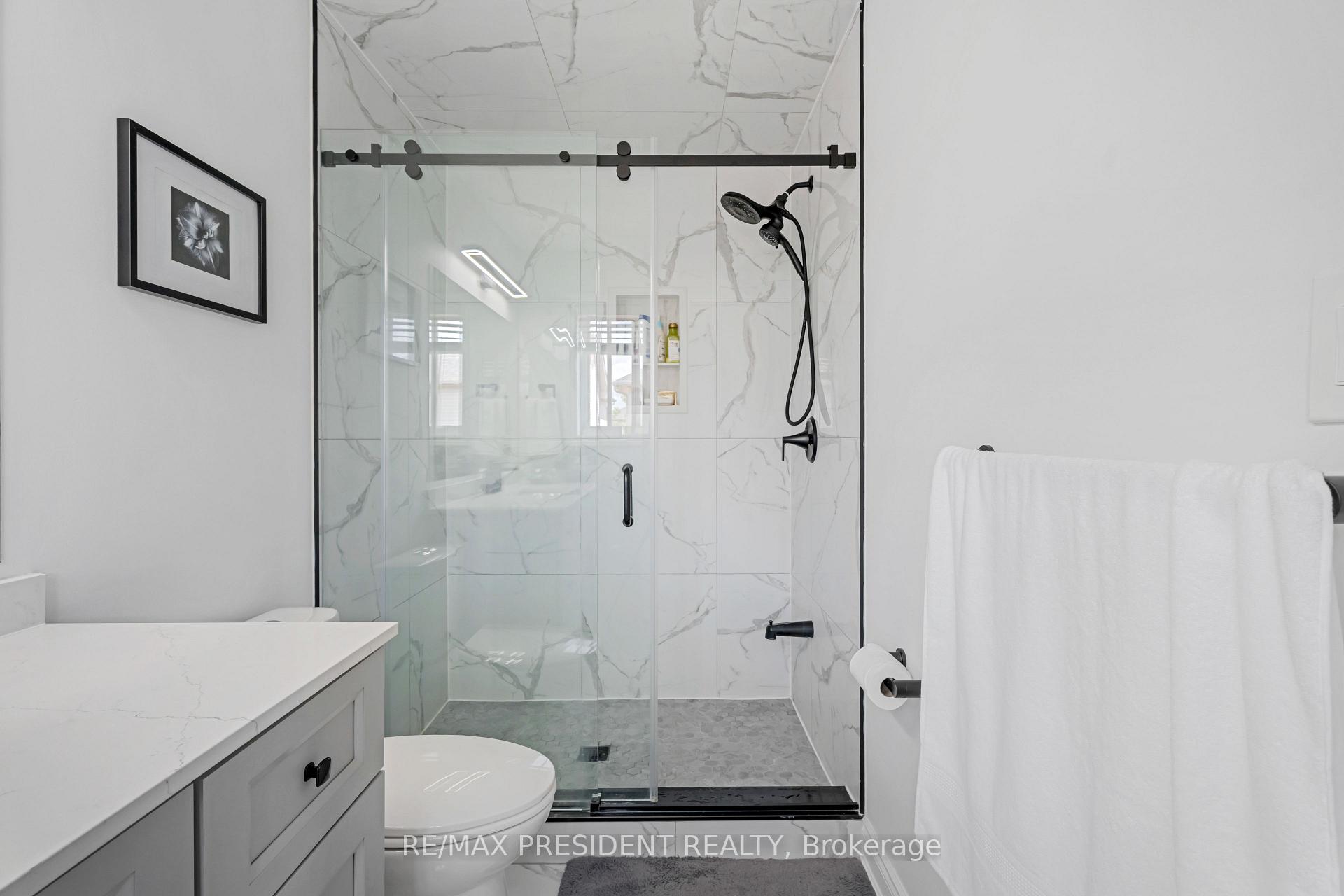 Photo 19 of 5209 Danielle Drive, Burlington, Orchard — HOMEH