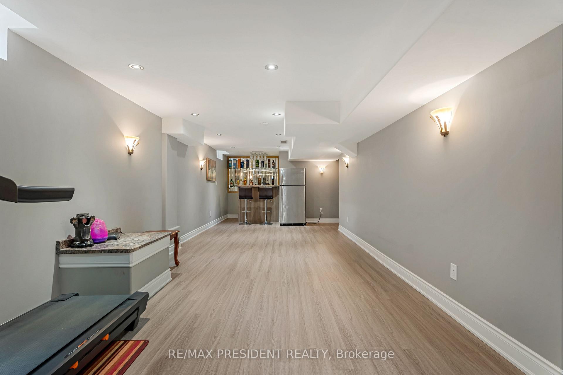 Photo 25 of 5209 Danielle Drive, Burlington, Orchard — HOMEH