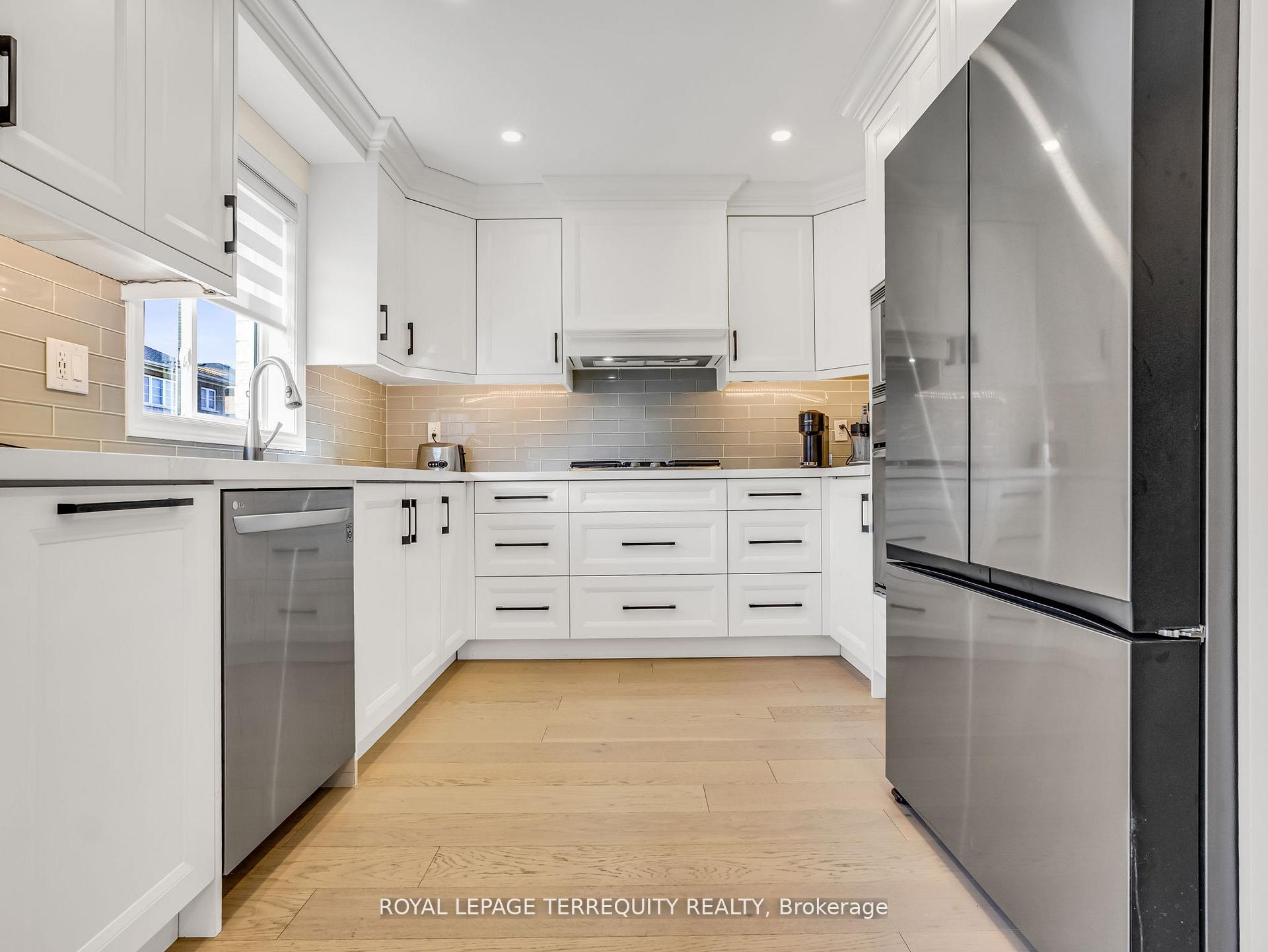 Photo 7 of 13 Humbershed Crescent, Caledon, Bolton West — HOMEH