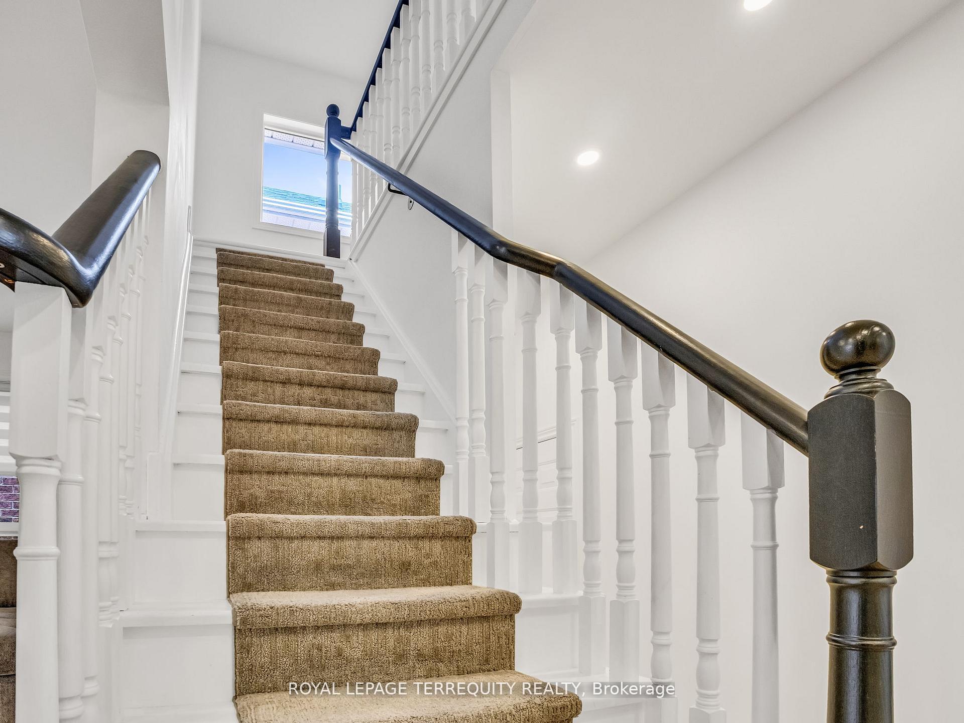 Photo 14 of 13 Humbershed Crescent, Caledon, Bolton West — HOMEH