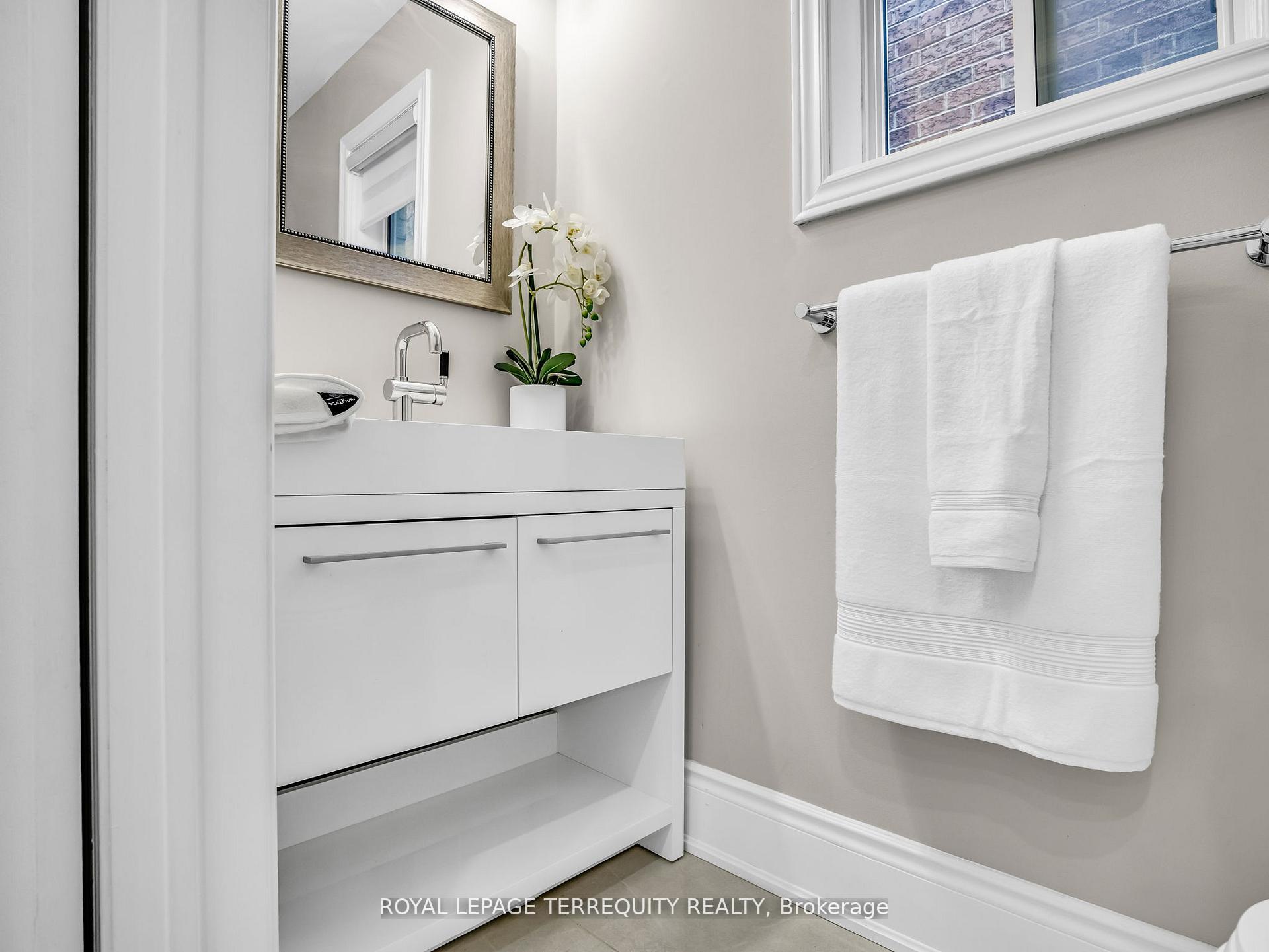 Photo 31 of 13 Humbershed Crescent, Caledon, Bolton West — HOMEH