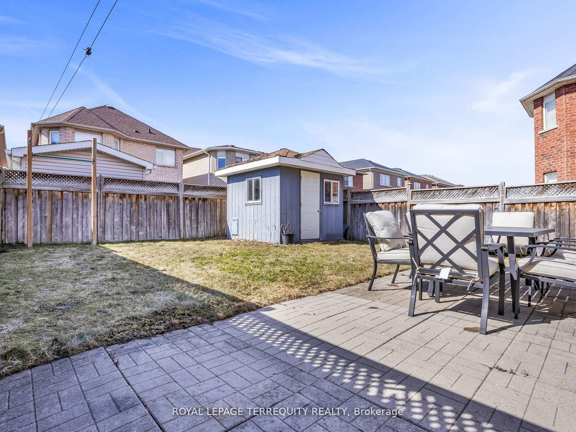 Photo 34 of 13 Humbershed Crescent, Caledon, Bolton West — HOMEH