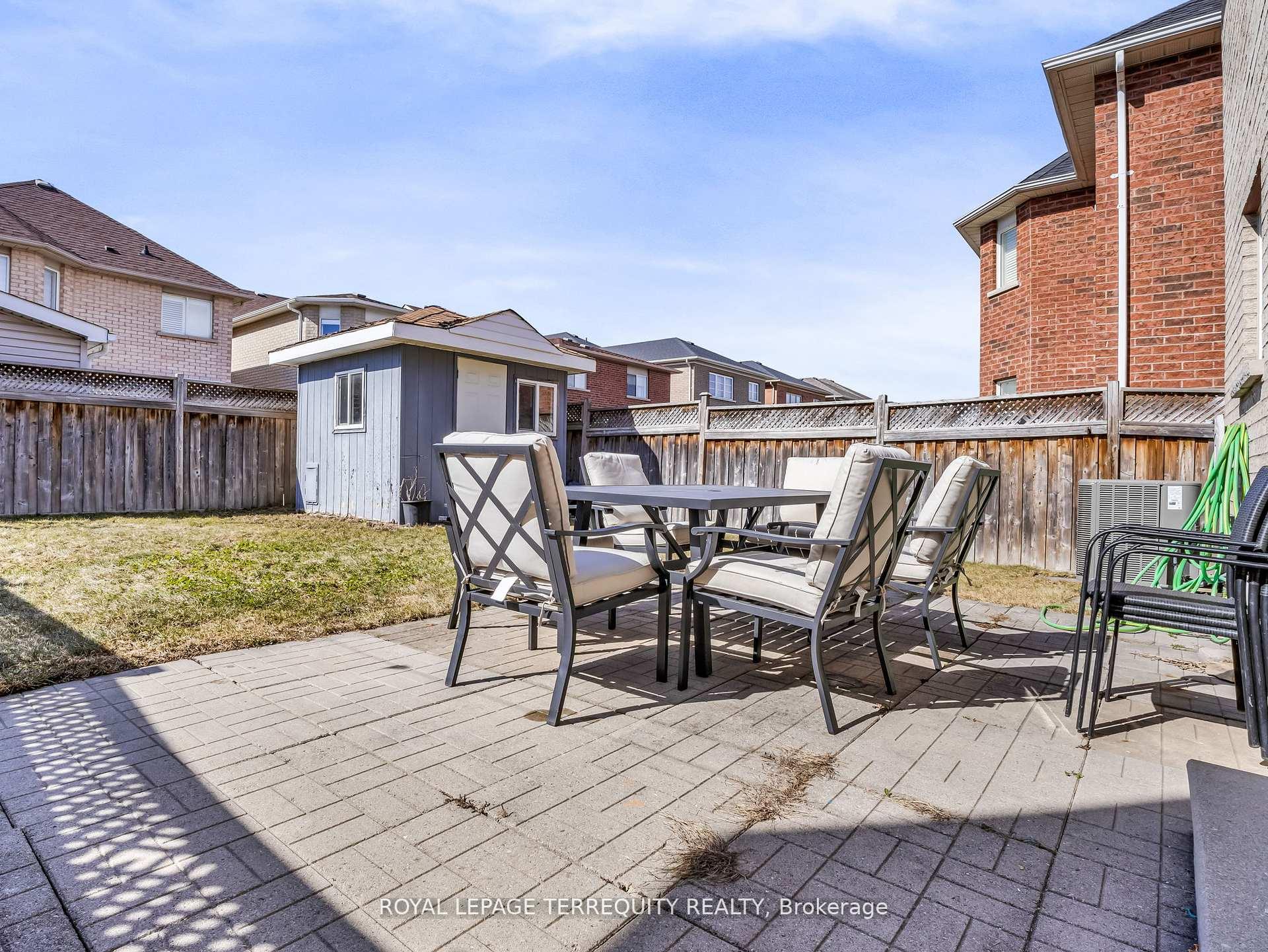 Photo 29 of 13 Humbershed Crescent, Caledon, Bolton West — HOMEH
