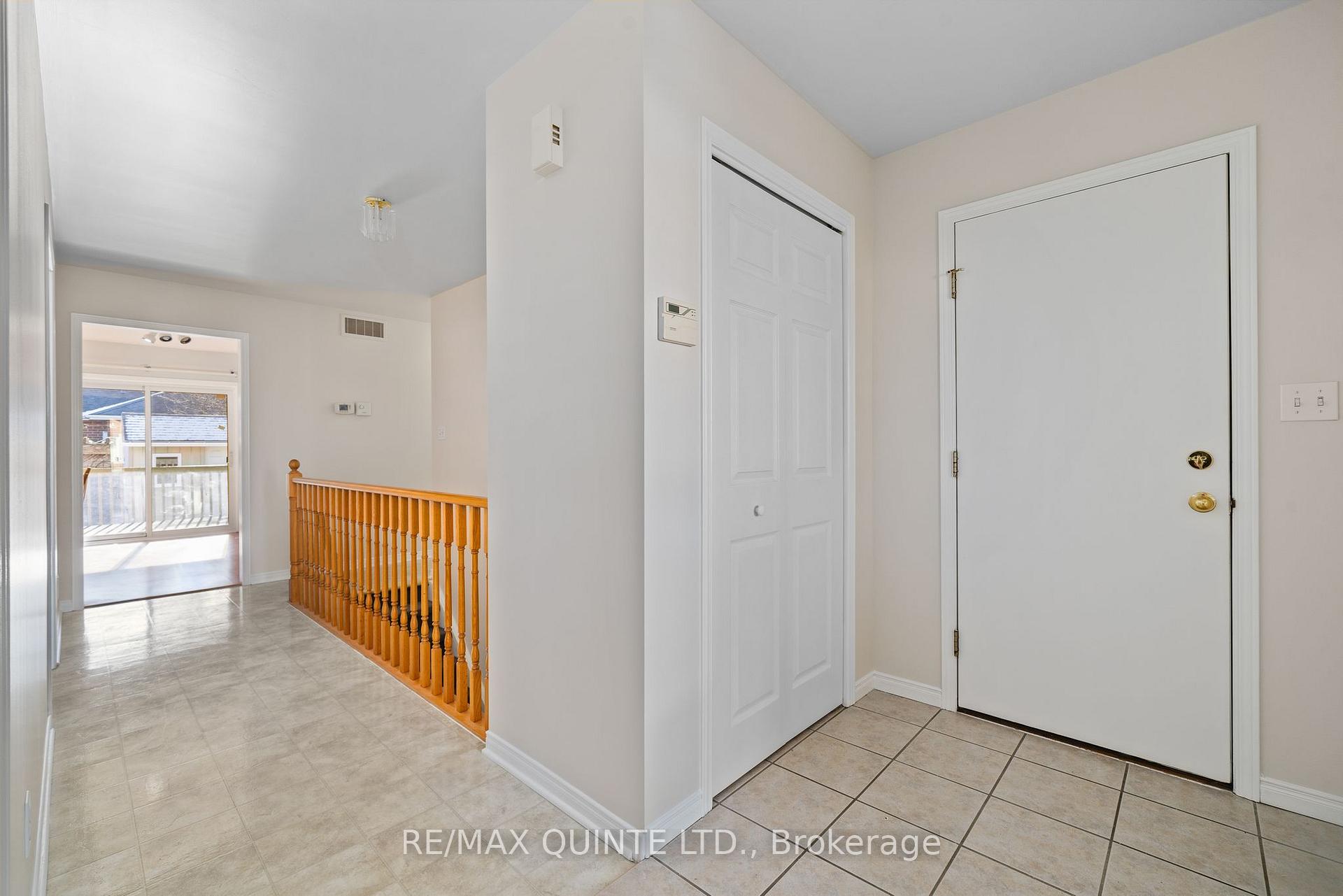 Photo 3 of 15 Sumac Terrace, Belleville, Belleville Ward — HOMEH